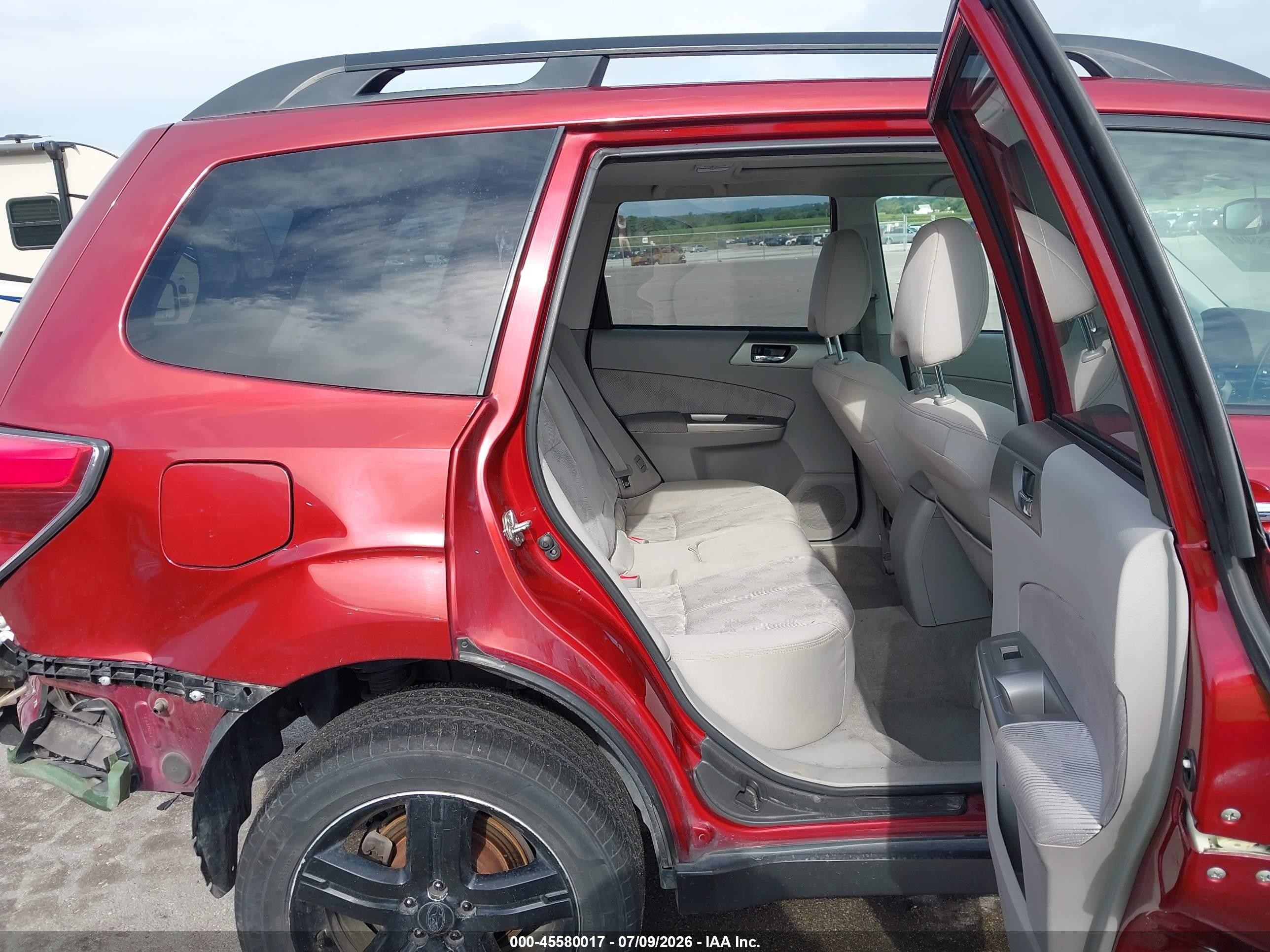 2010 Subaru Forester 2.5x Premium Maroon vin: JF2SH6CC3AH772149