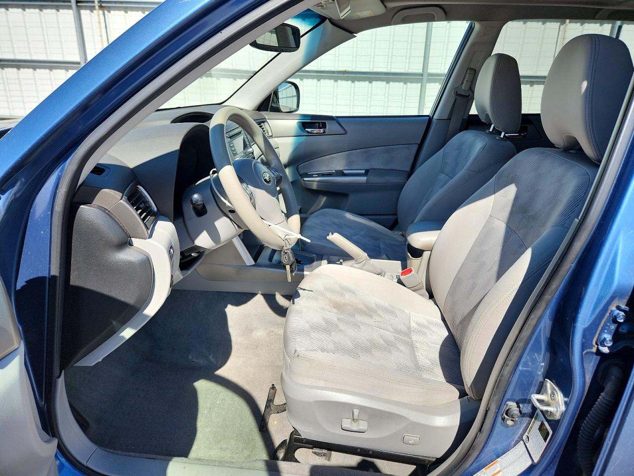 2010 Subaru Forester 2.5x Premium Blue vin: JF2SH6CC3AH786732