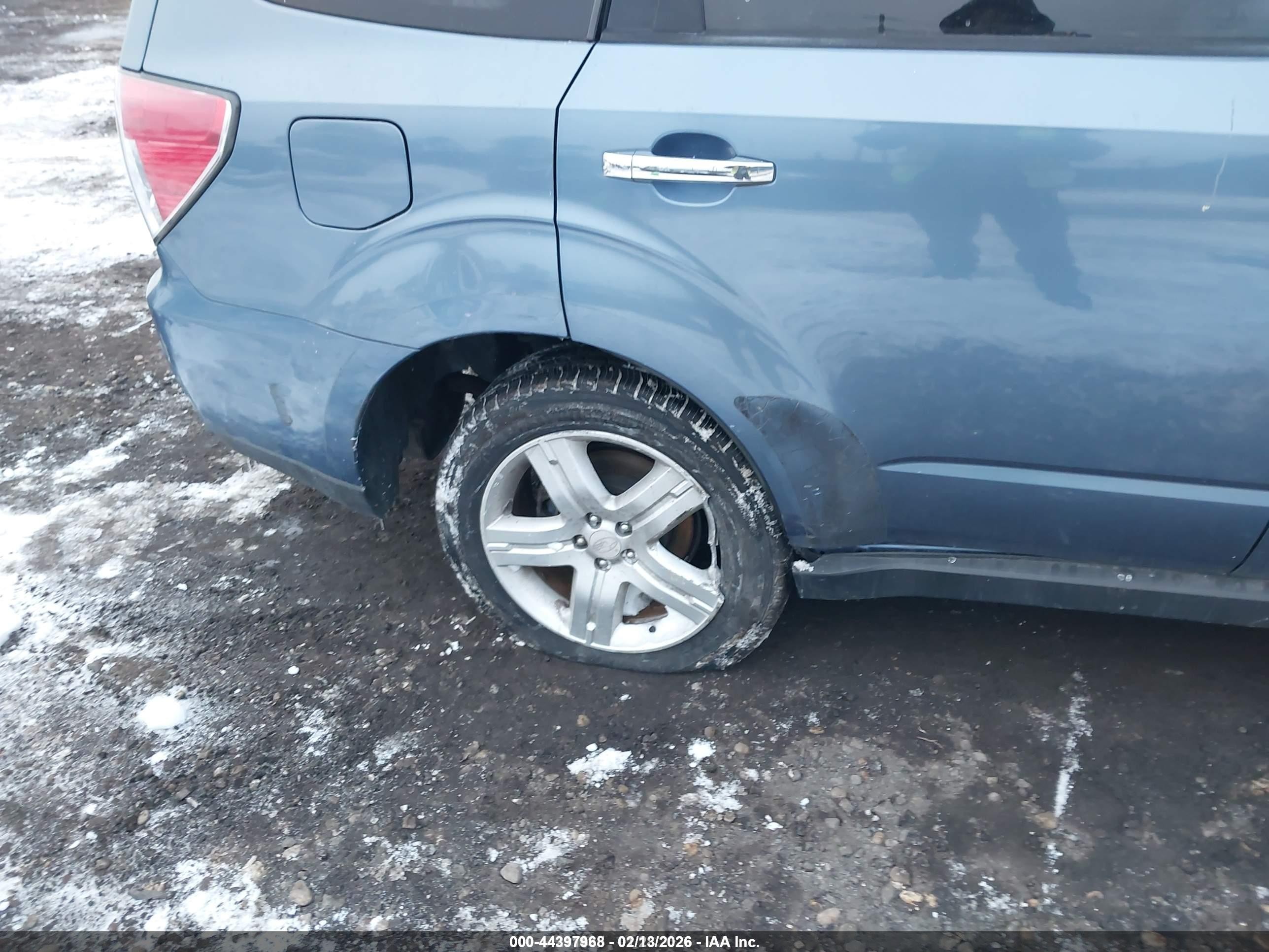 2010 Subaru Forester 2.5x Premium Blue vin: JF2SH6CC3AH790019