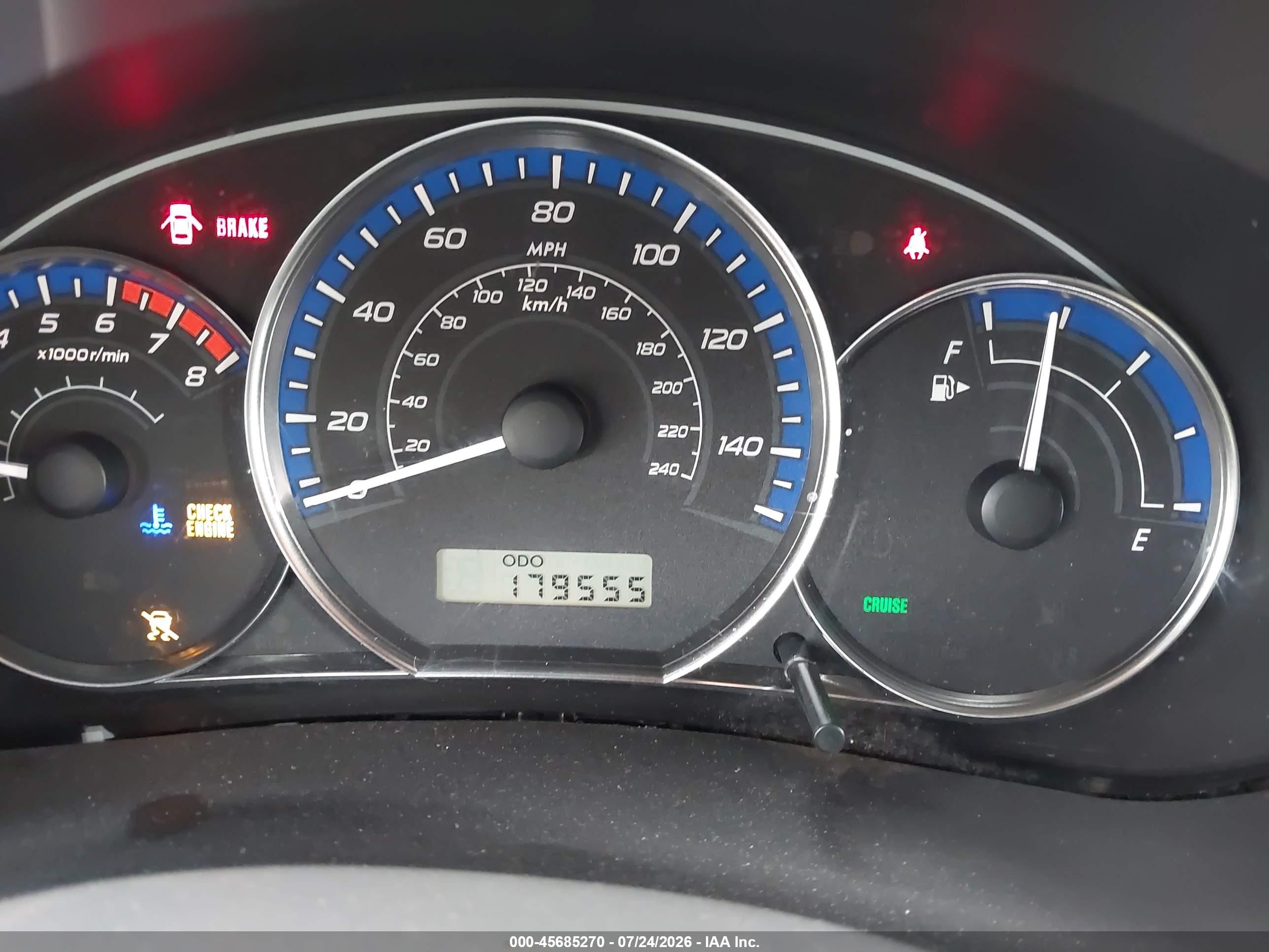 2010 Subaru Forester 2.5x Premium Silver vin: JF2SH6CC4AG801969