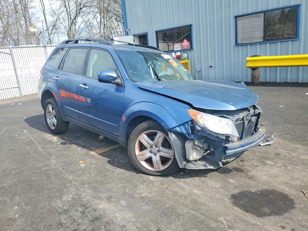 2010 Subaru Forester 2.5x Premium Blue vin: JF2SH6CC4AH714437