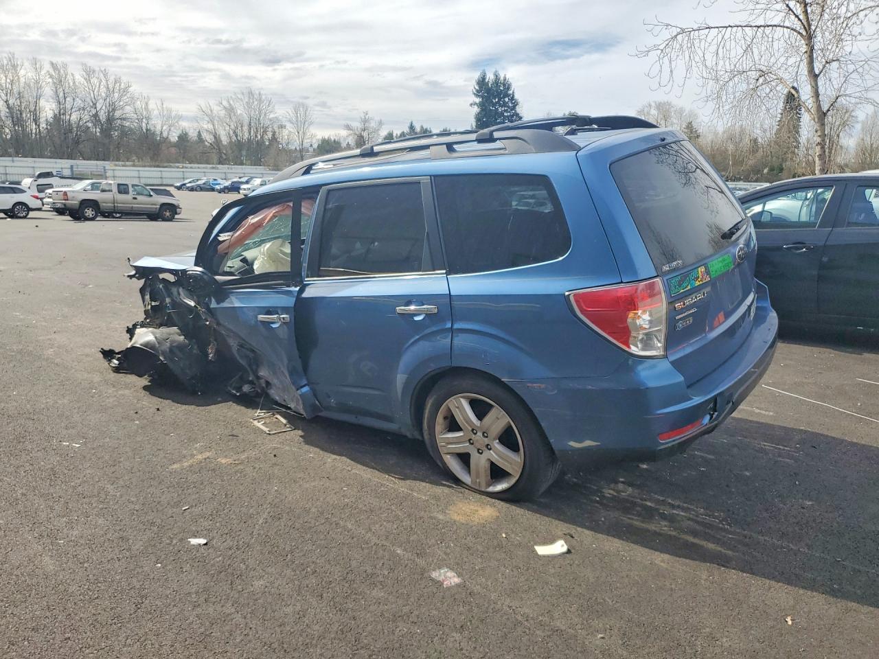 2010 Subaru Forester 2.5x Premium Blue vin: JF2SH6CC4AH714437