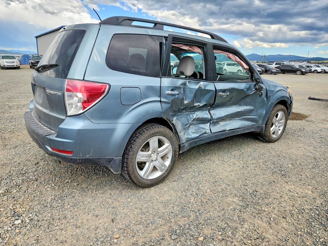 2010 Subaru Forester 2.5x Premium Teal vin: JF2SH6CC4AH718651