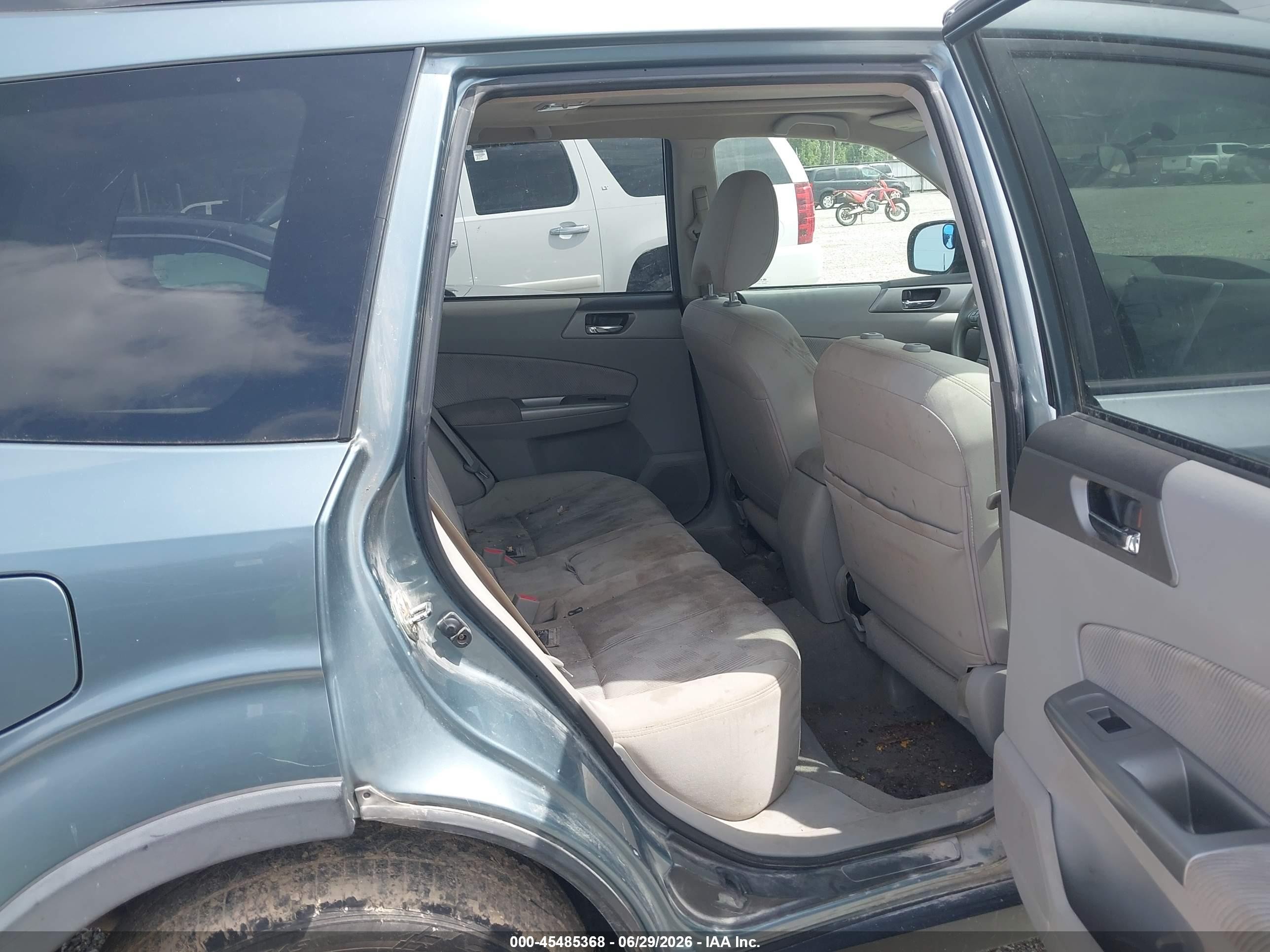 2010 Subaru Forester 2.5x Premium Light Blue vin: JF2SH6CC4AH718729