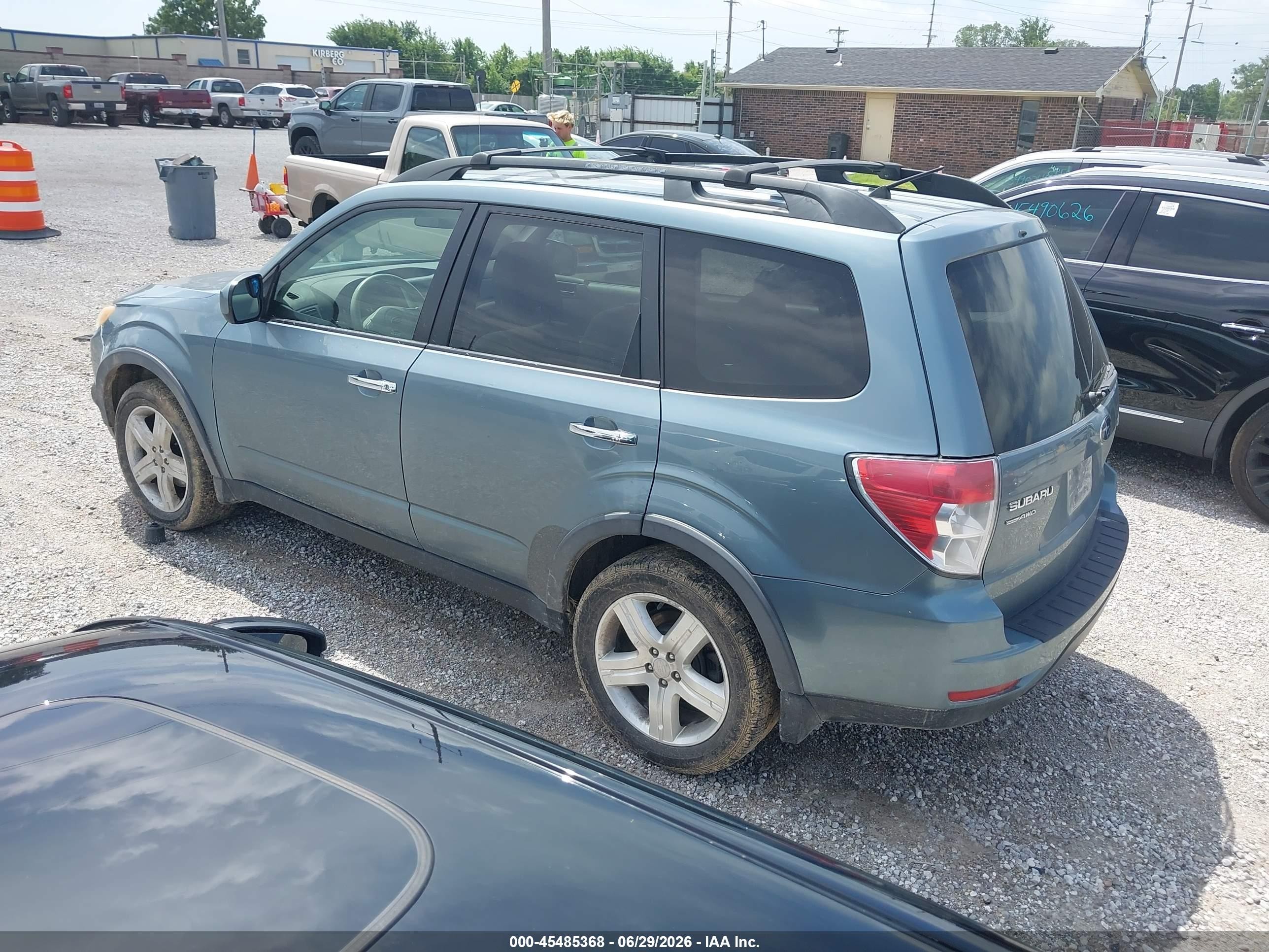2010 Subaru Forester 2.5x Premium Light Blue vin: JF2SH6CC4AH718729