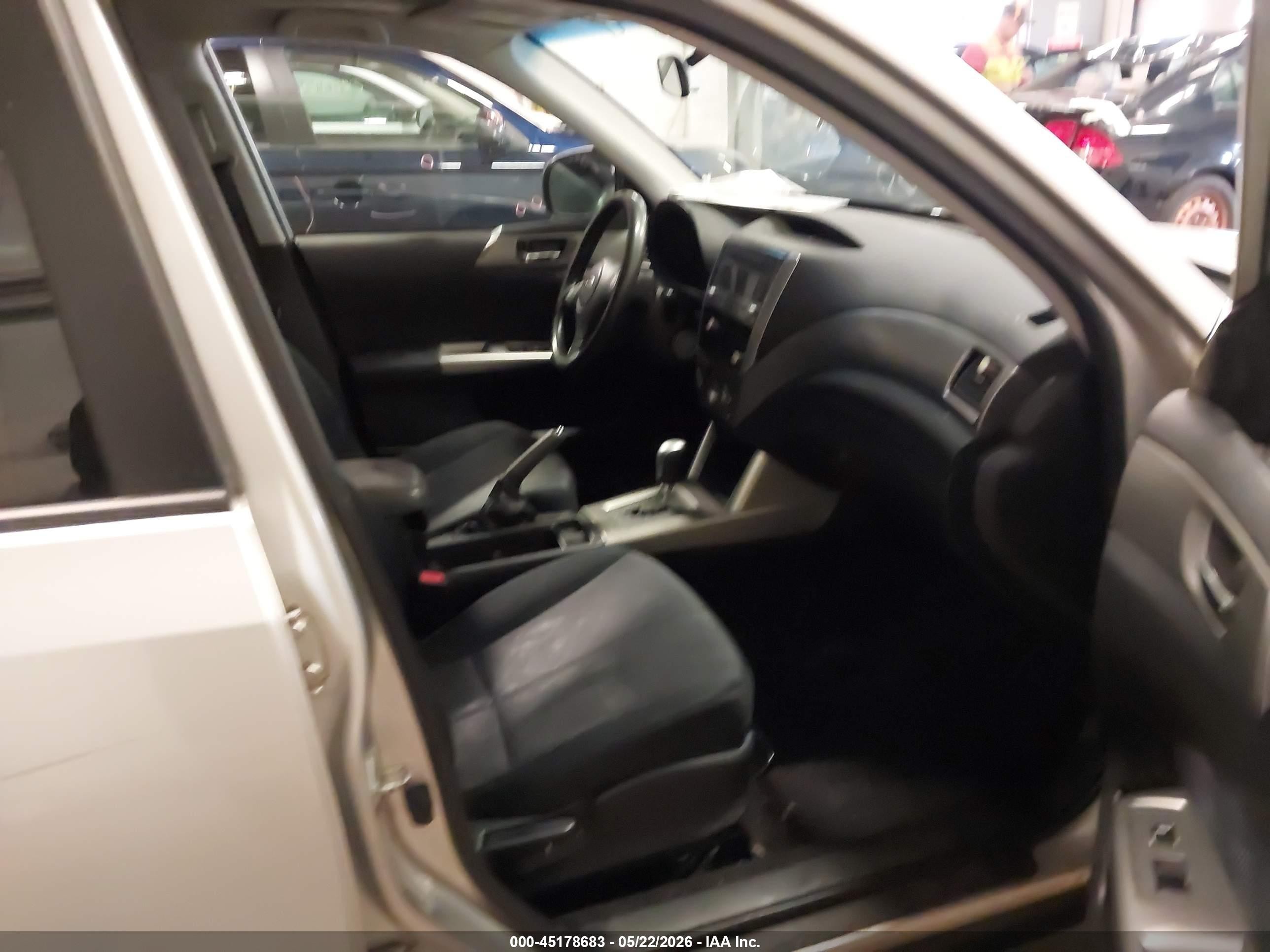 2010 Subaru Forester 2.5x Premium Silver vin: JF2SH6CC4AH742335