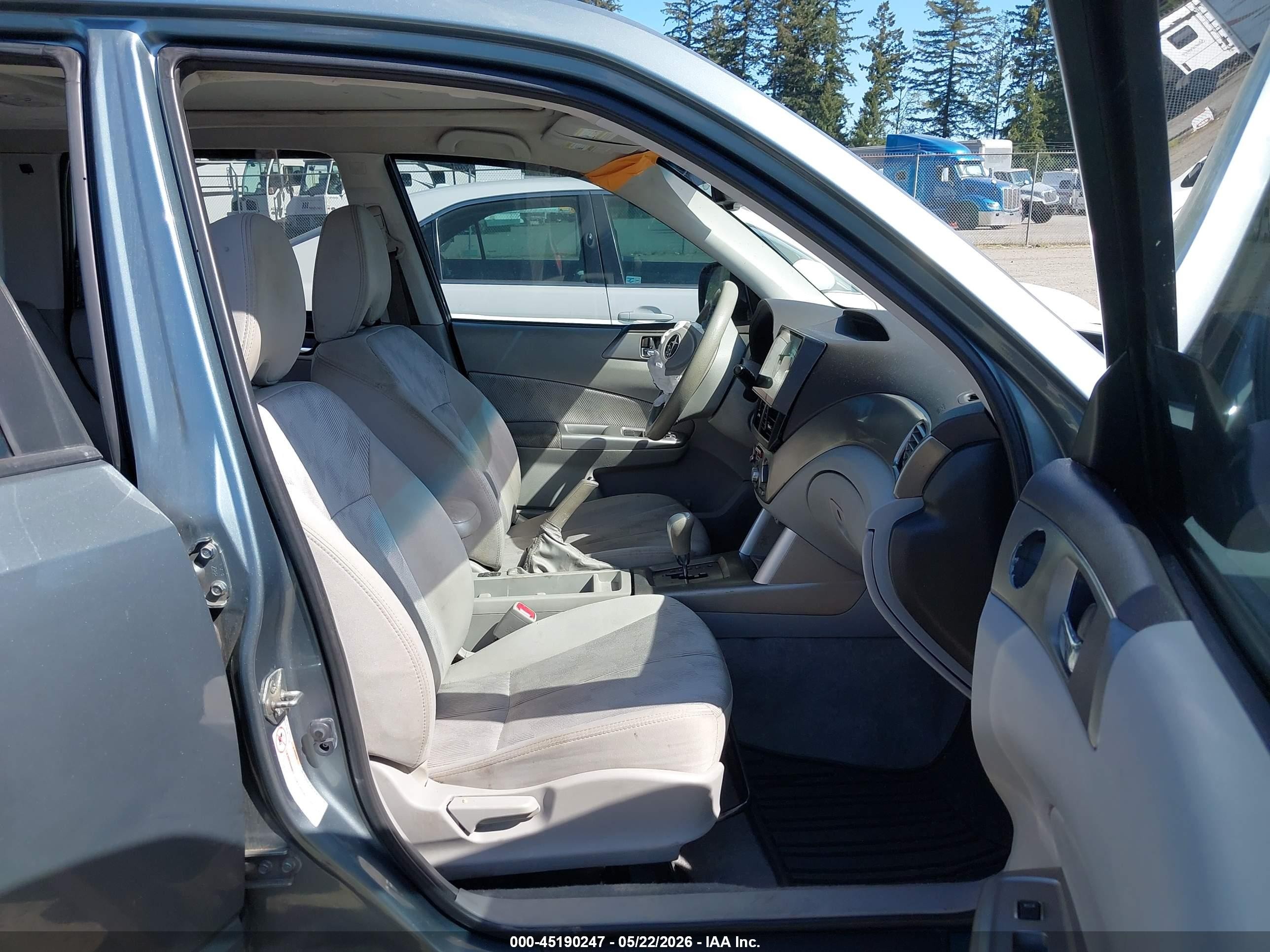 2010 Subaru Forester 2.5x Premium Бирюзовый vin: JF2SH6CC4AH750239
