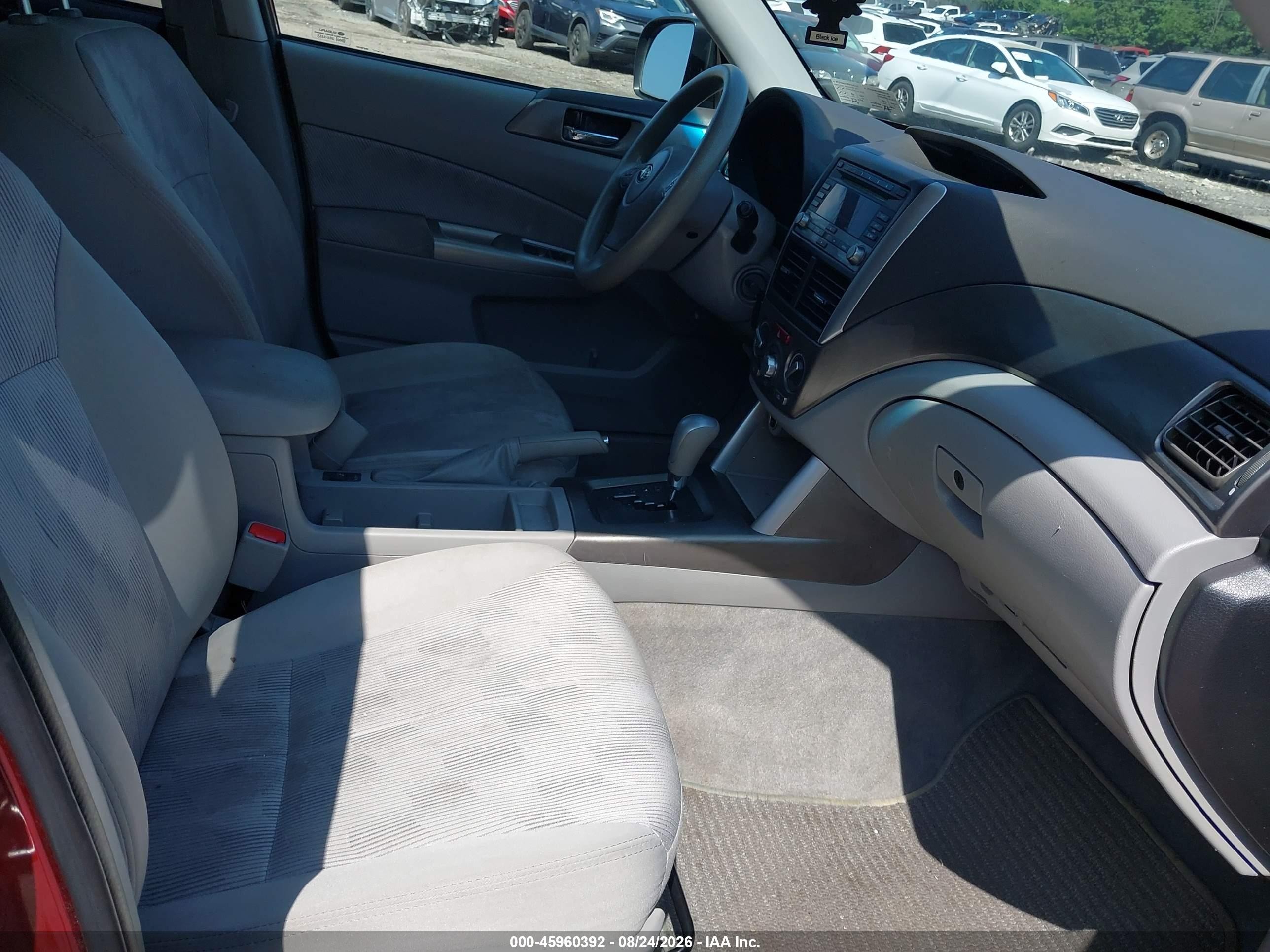 2010 Subaru Forester 2.5x Premium Burgundy vin: JF2SH6CC4AH765162