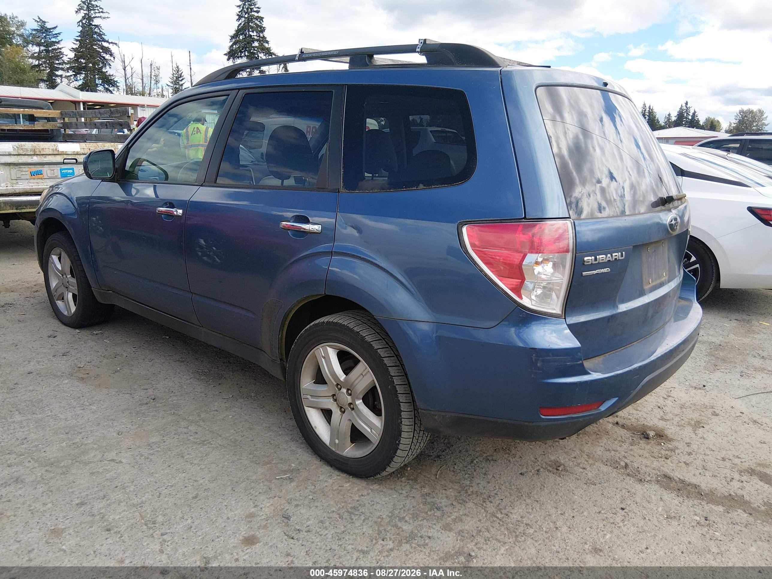 2010 Subaru Forester 2.5x Premium Blue vin: JF2SH6CC4AH785900