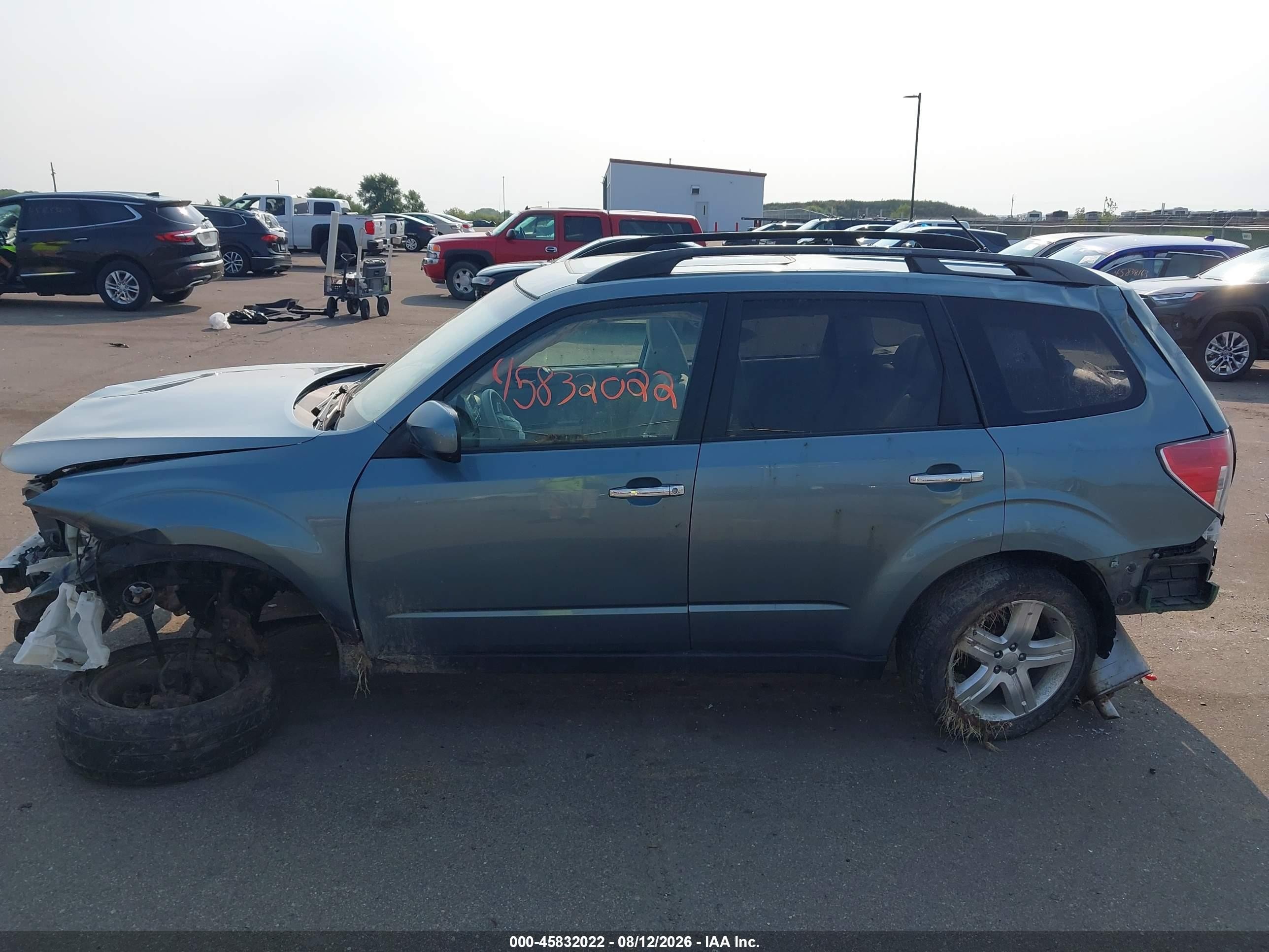 2010 Subaru Forester 2.5x Premium Синий vin: JF2SH6CC4AH900060