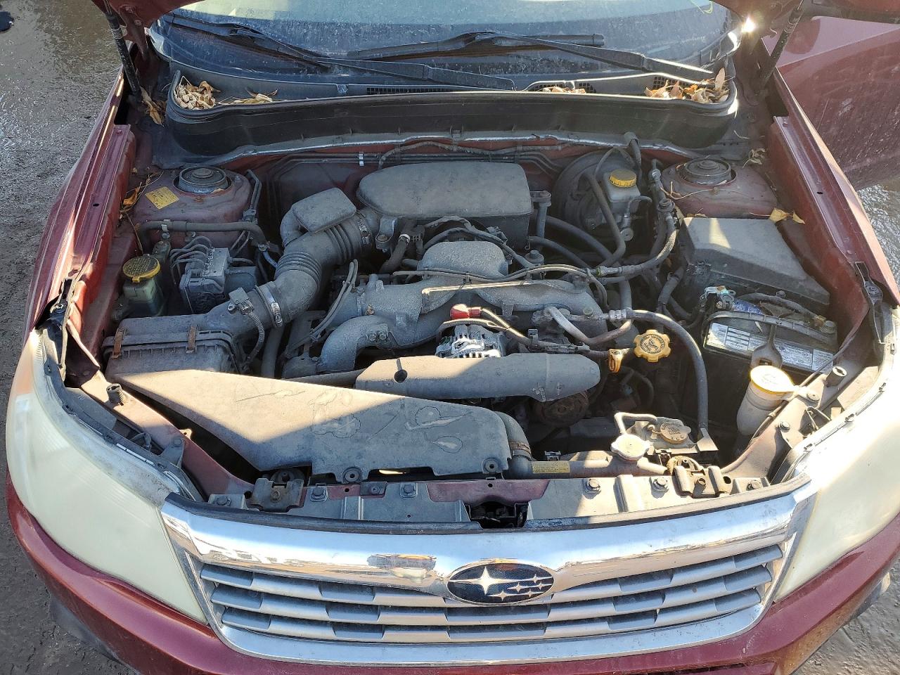 2010 Subaru Forester 2.5x Premium Maroon vin: JF2SH6CC5AH702801