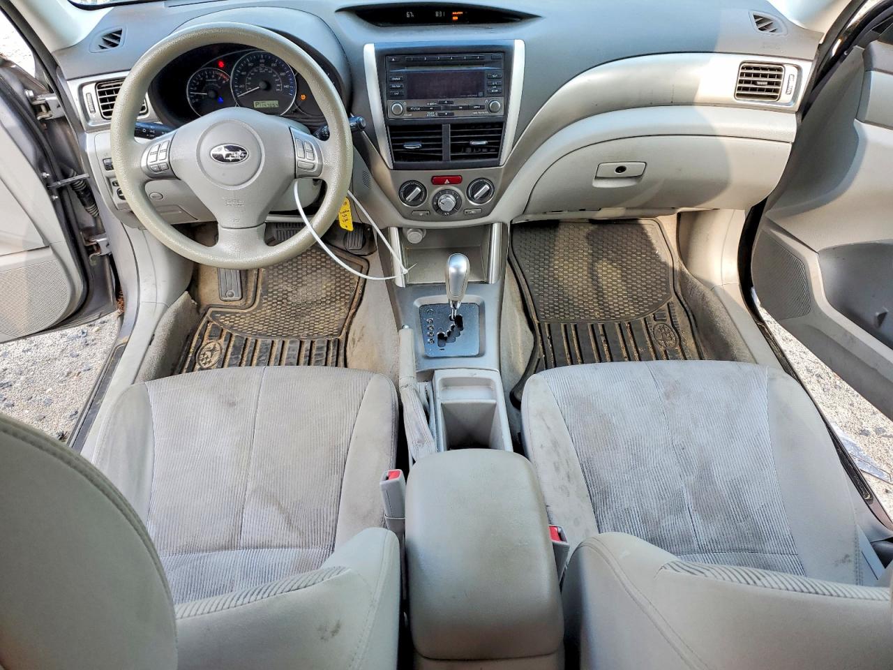 2010 Subaru Forester 2.5x Premium Silver vin: JF2SH6CC5AH747818
