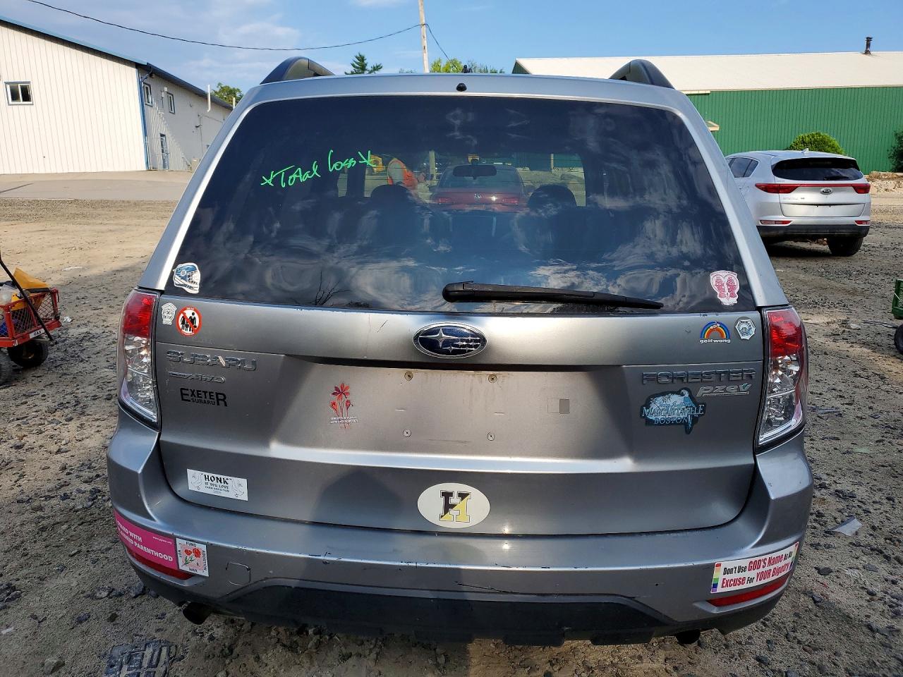 2010 Subaru Forester 2.5x Premium Silver vin: JF2SH6CC5AH747818