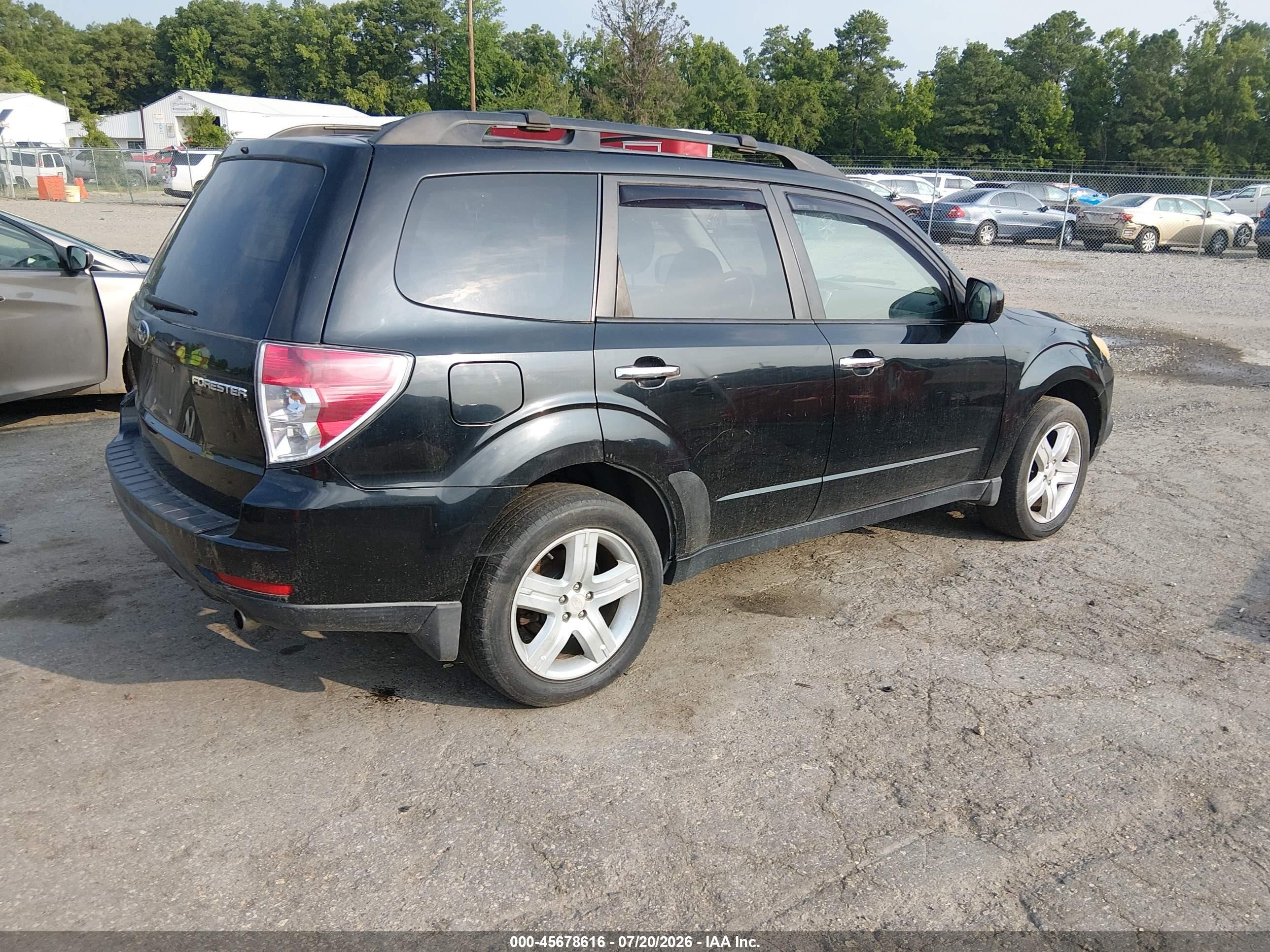 2010 Subaru Forester 2.5x Premium Black vin: JF2SH6CC5AH754736