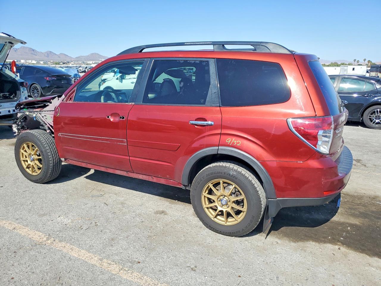 2010 Subaru Forester 2.5x Premium Burgundy vin: JF2SH6CC5AH761492