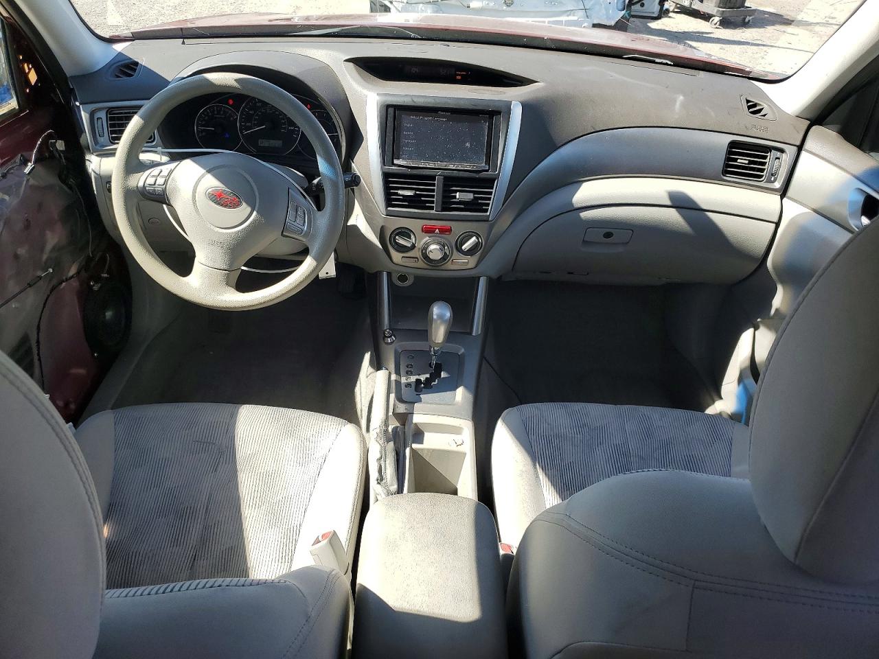 2010 Subaru Forester 2.5x Premium Burgundy vin: JF2SH6CC5AH761492