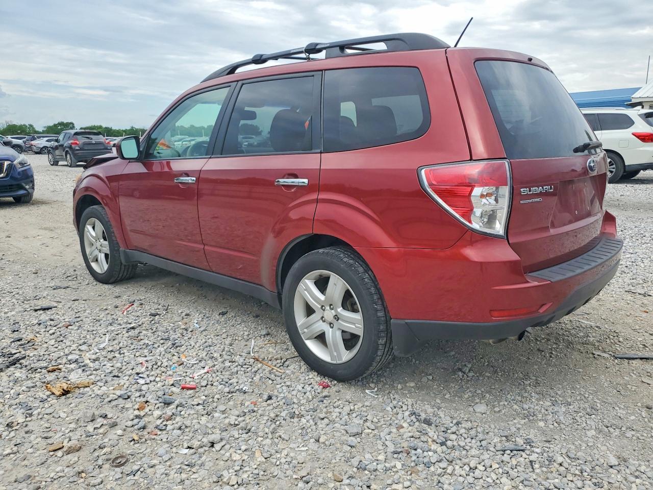 2010 Subaru Forester 2.5x Premium Burgundy vin: JF2SH6CC5AH766269