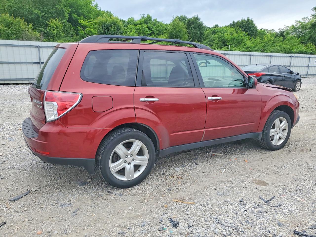 2010 Subaru Forester 2.5x Premium Burgundy vin: JF2SH6CC5AH766269