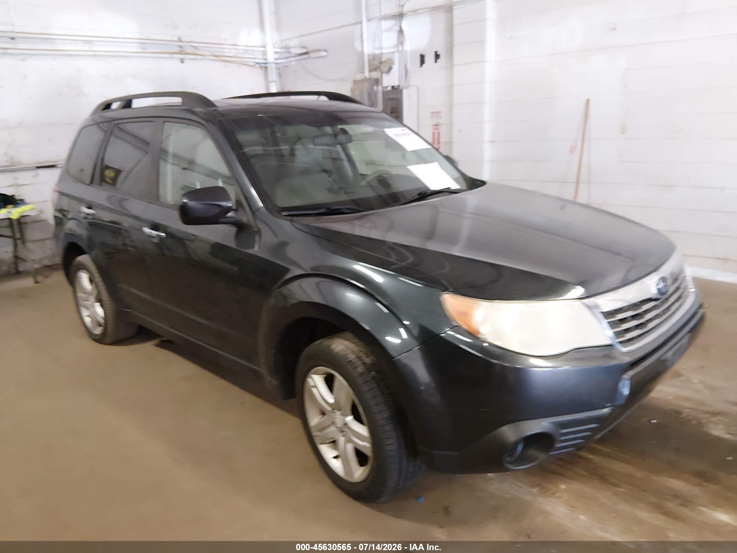2010 Subaru Forester 2.5x Premium Black vin: JF2SH6CC5AH769608