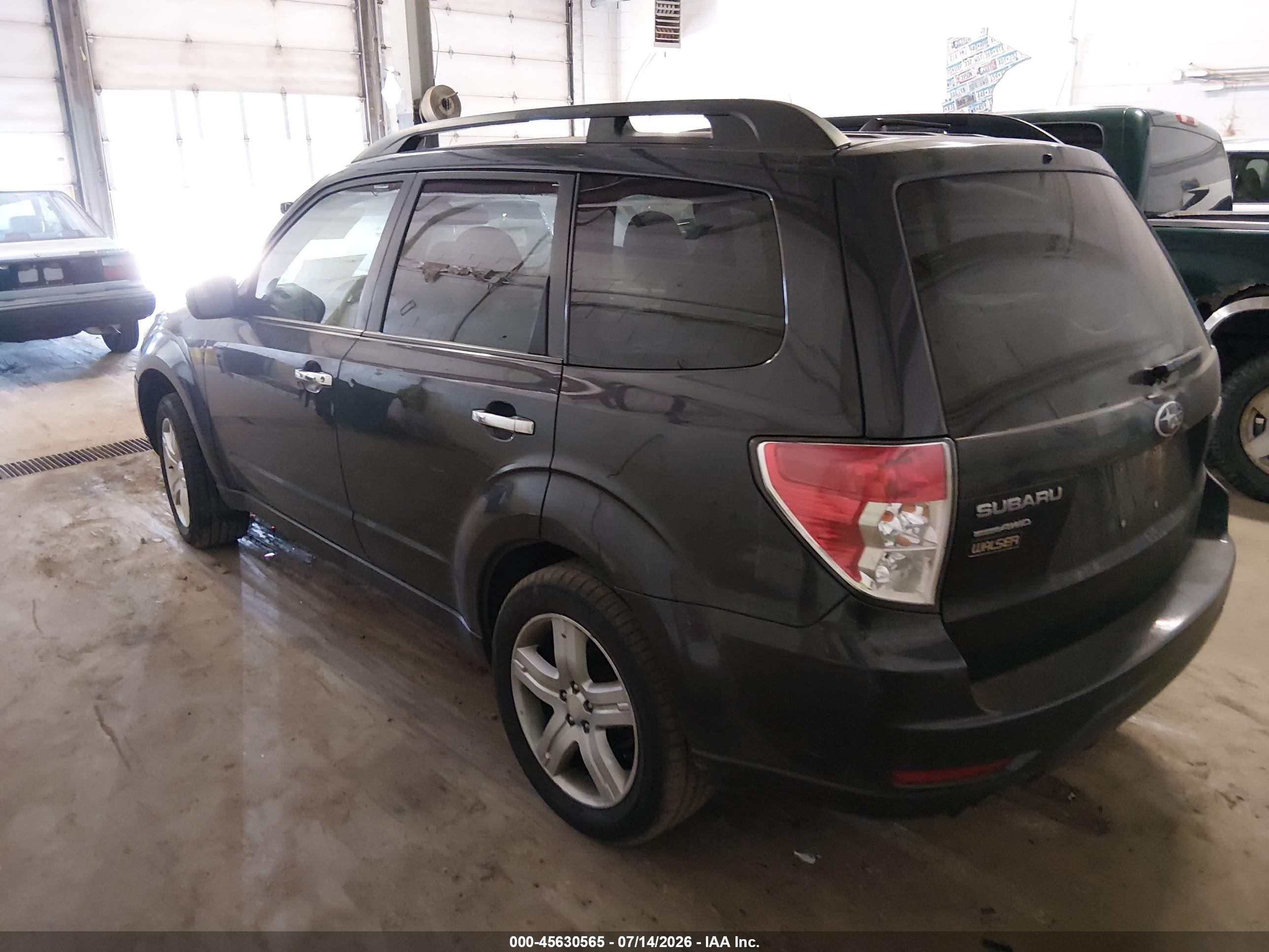 2010 Subaru Forester 2.5x Premium Black vin: JF2SH6CC5AH769608