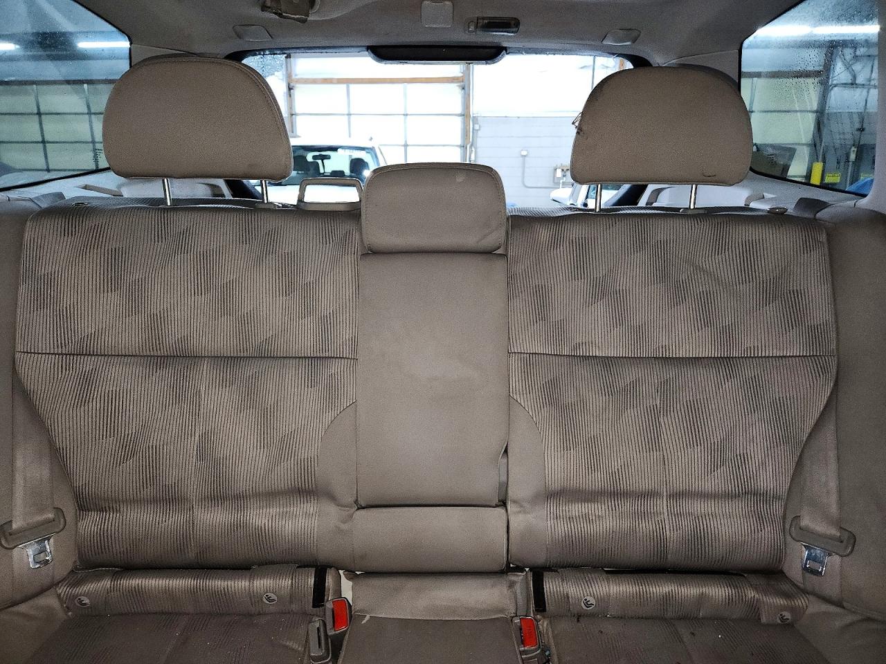 2010 Subaru Forester 2.5x Premium White vin: JF2SH6CC5AH770578