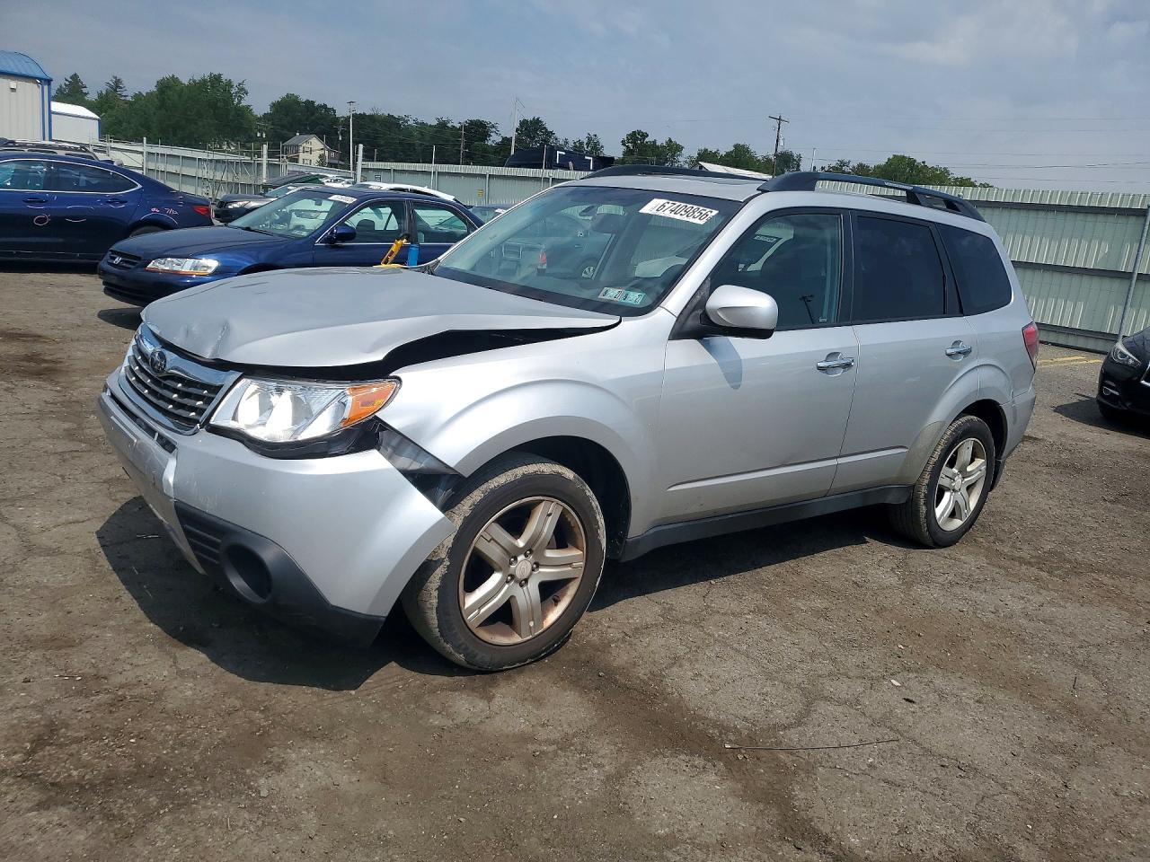 2010 Subaru Forester 2.5x Premium Silver vin: JF2SH6CC5AH778633