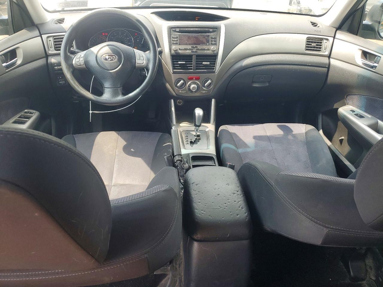 2010 Subaru Forester 2.5x Premium Silver vin: JF2SH6CC5AH778633