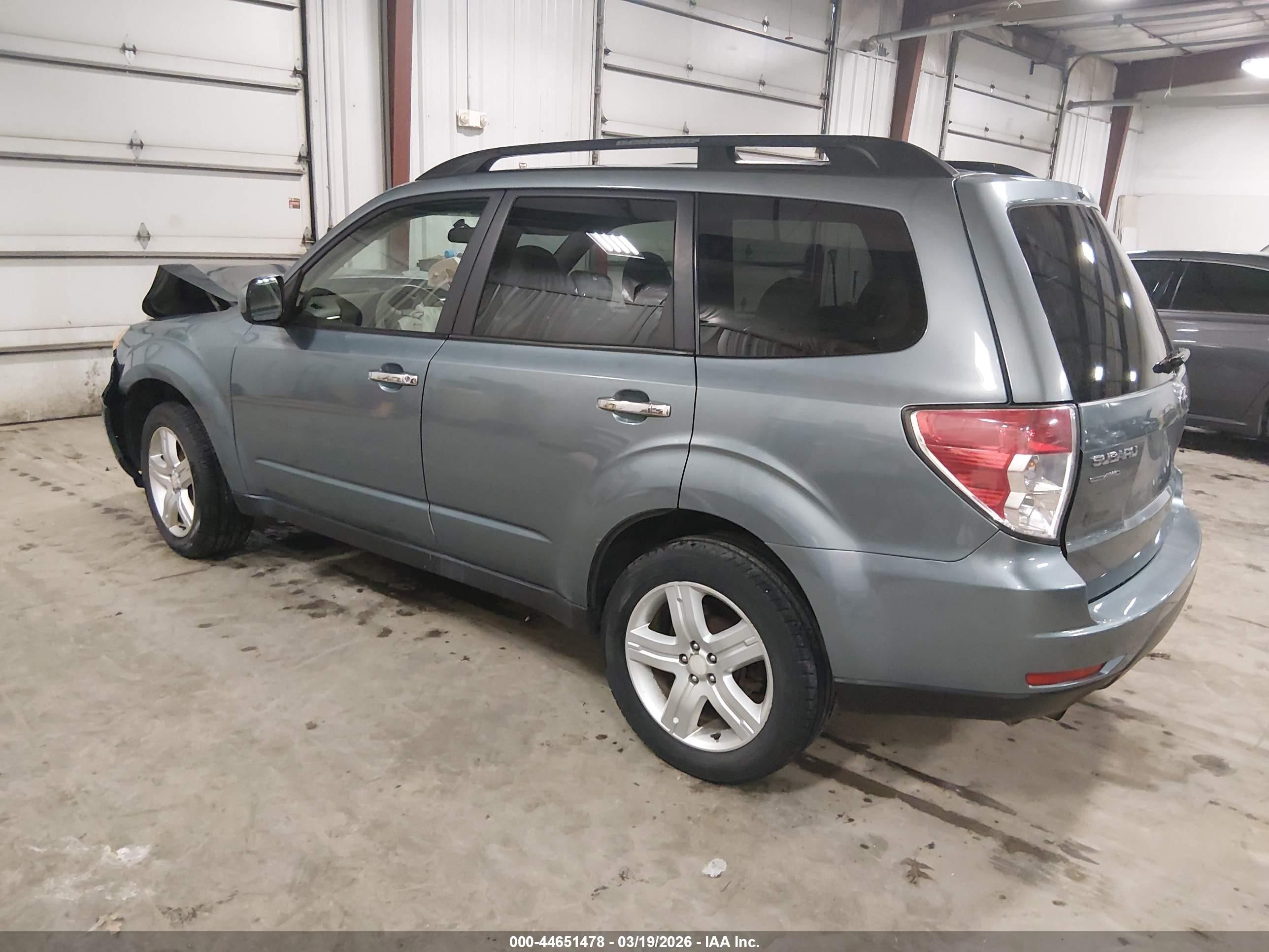 2010 Subaru Forester 2.5x Premium Зеленый vin: JF2SH6CC5AH792418