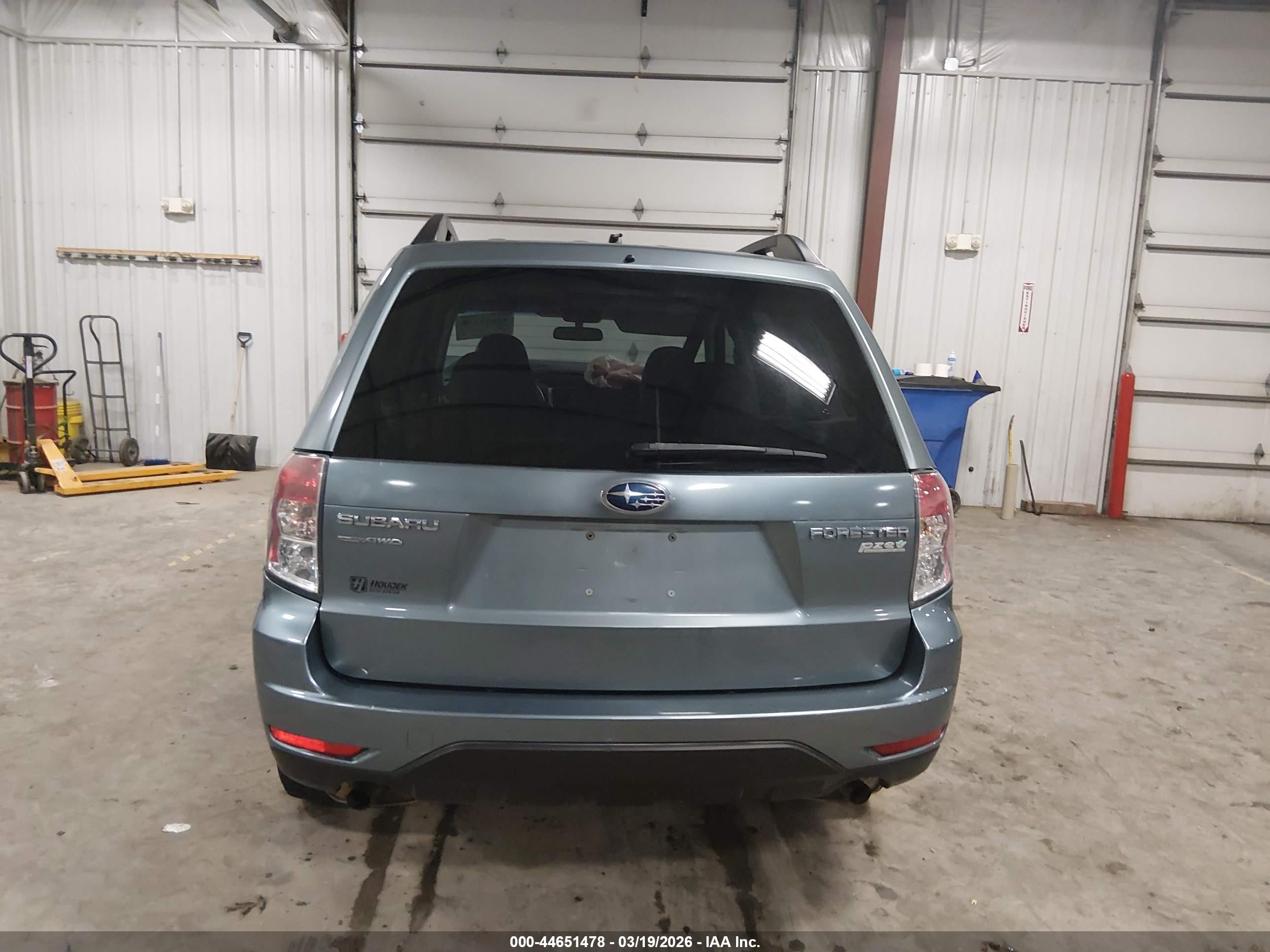2010 Subaru Forester 2.5x Premium Зеленый vin: JF2SH6CC5AH792418