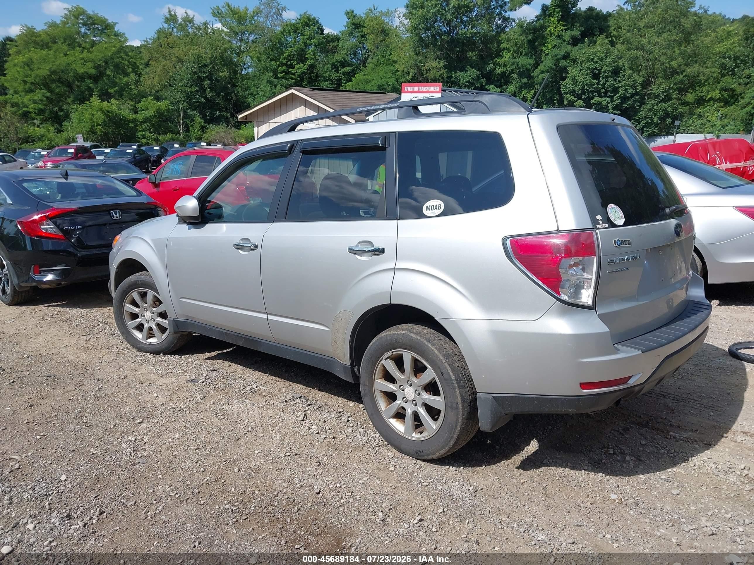 2010 Subaru Forester 2.5x Premium Silver vin: JF2SH6CC5AH902304