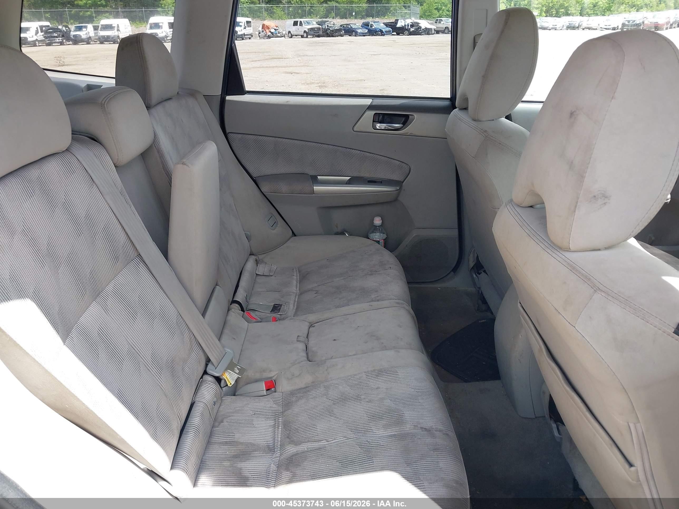2010 Subaru Forester 2.5x Premium Blue vin: JF2SH6CC5AH903193