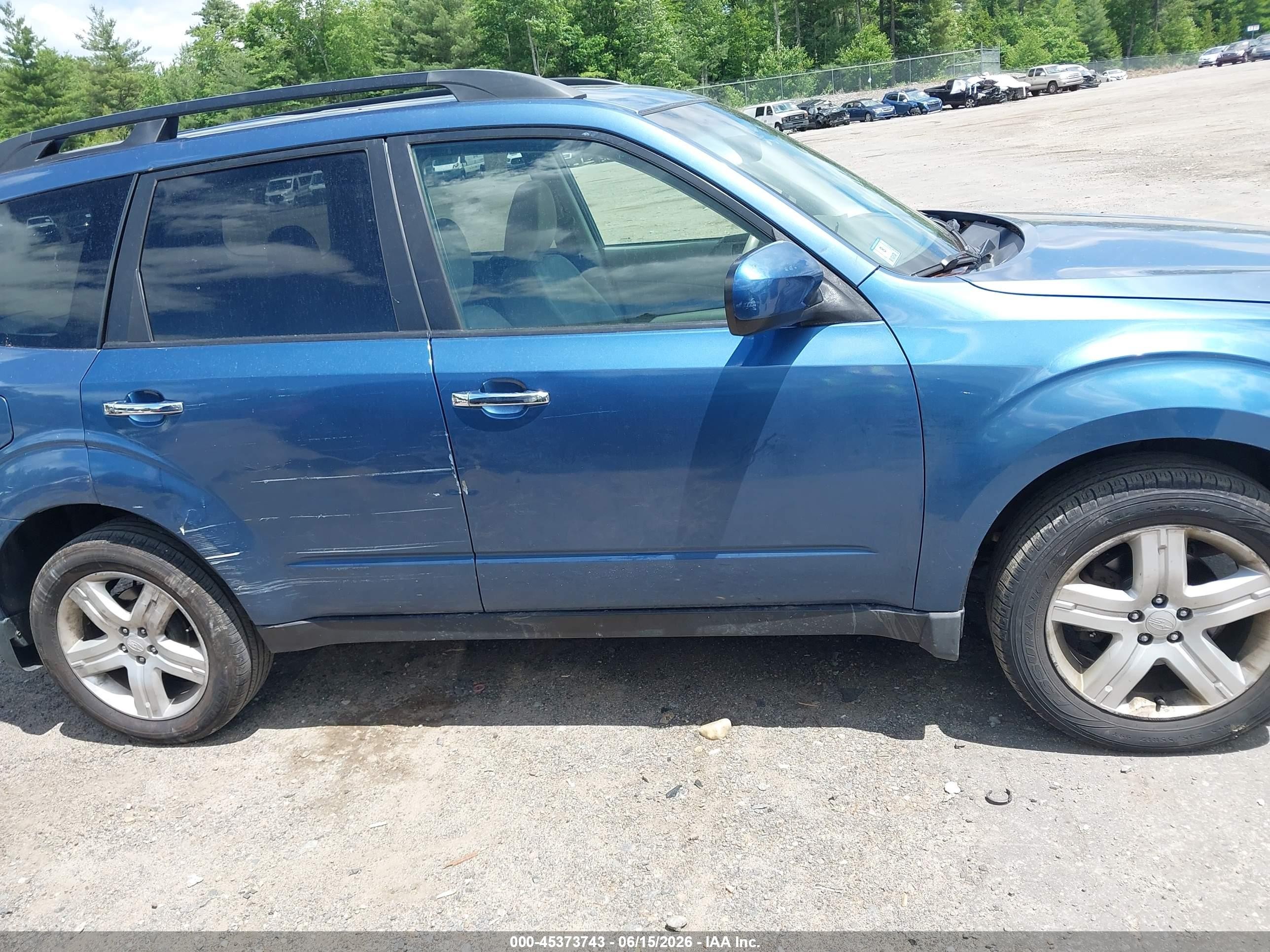 2010 Subaru Forester 2.5x Premium Blue vin: JF2SH6CC5AH903193