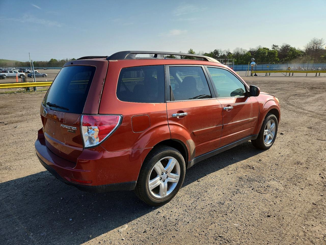 2010 Subaru Forester 2.5x Premium Red vin: JF2SH6CC6AH740960