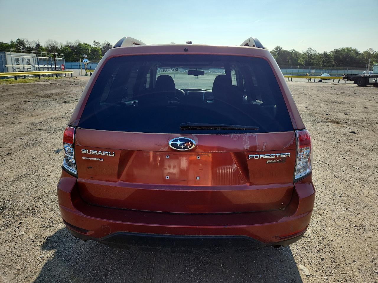 2010 Subaru Forester 2.5x Premium Red vin: JF2SH6CC6AH740960