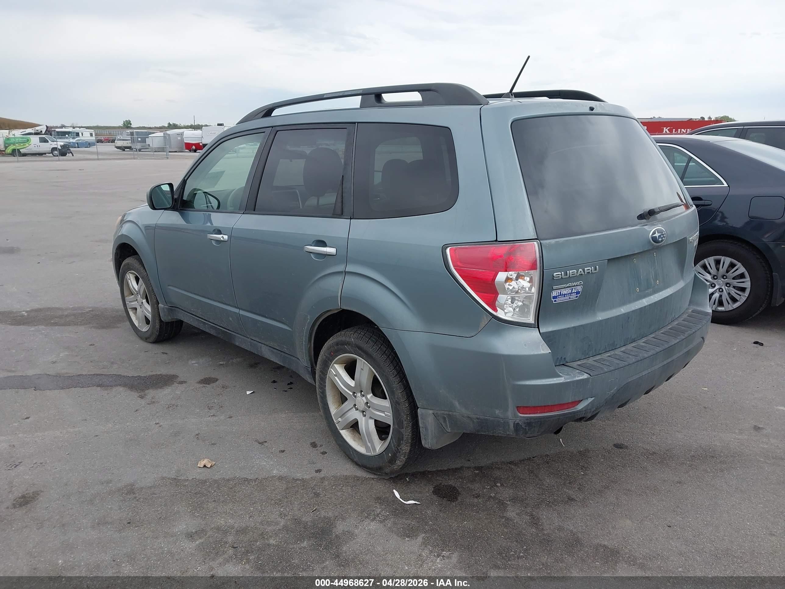 2010 Subaru Forester 2.5x Premium Blue vin: JF2SH6CC6AH749349