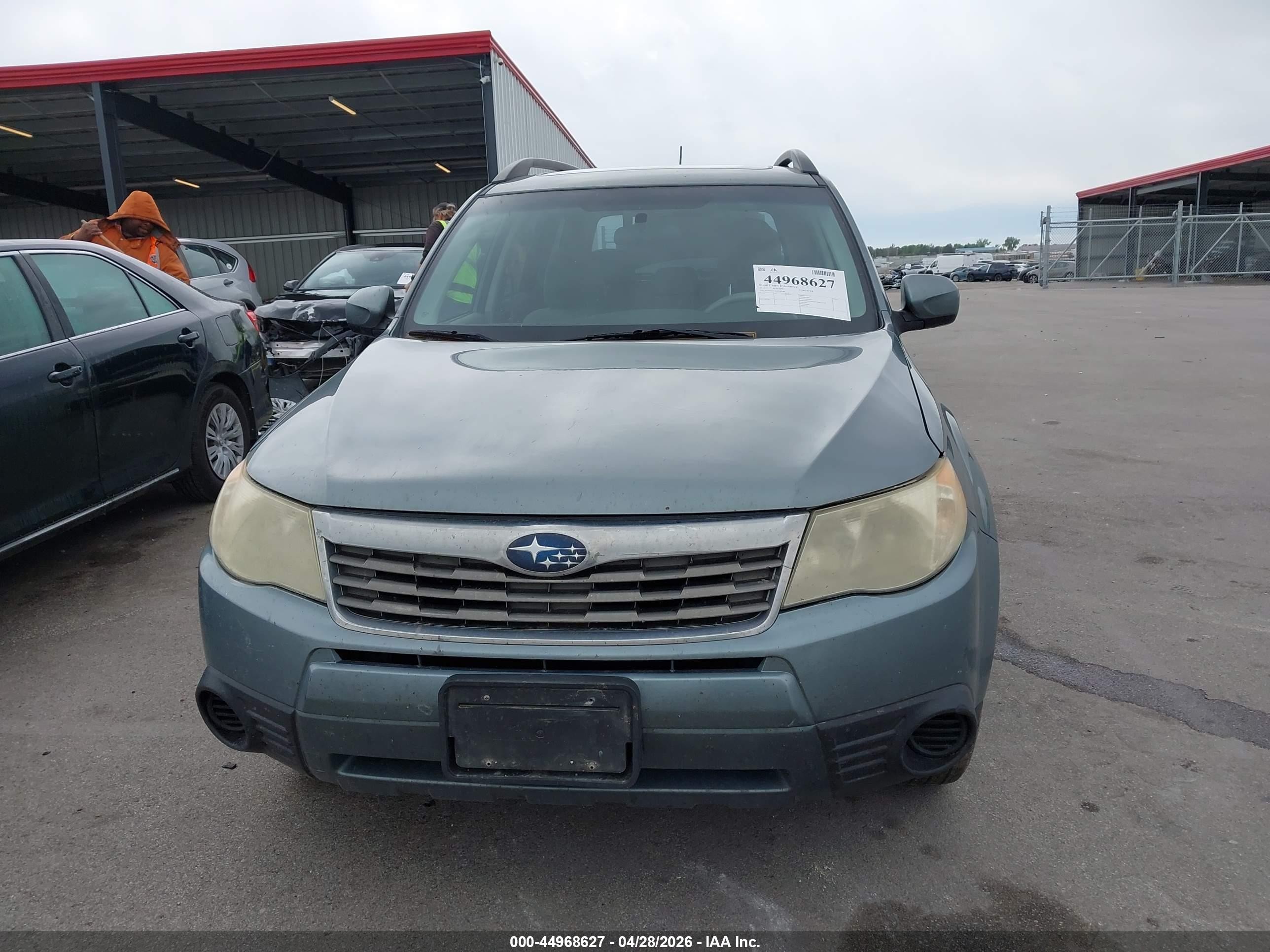 2010 Subaru Forester 2.5x Premium Blue vin: JF2SH6CC6AH749349