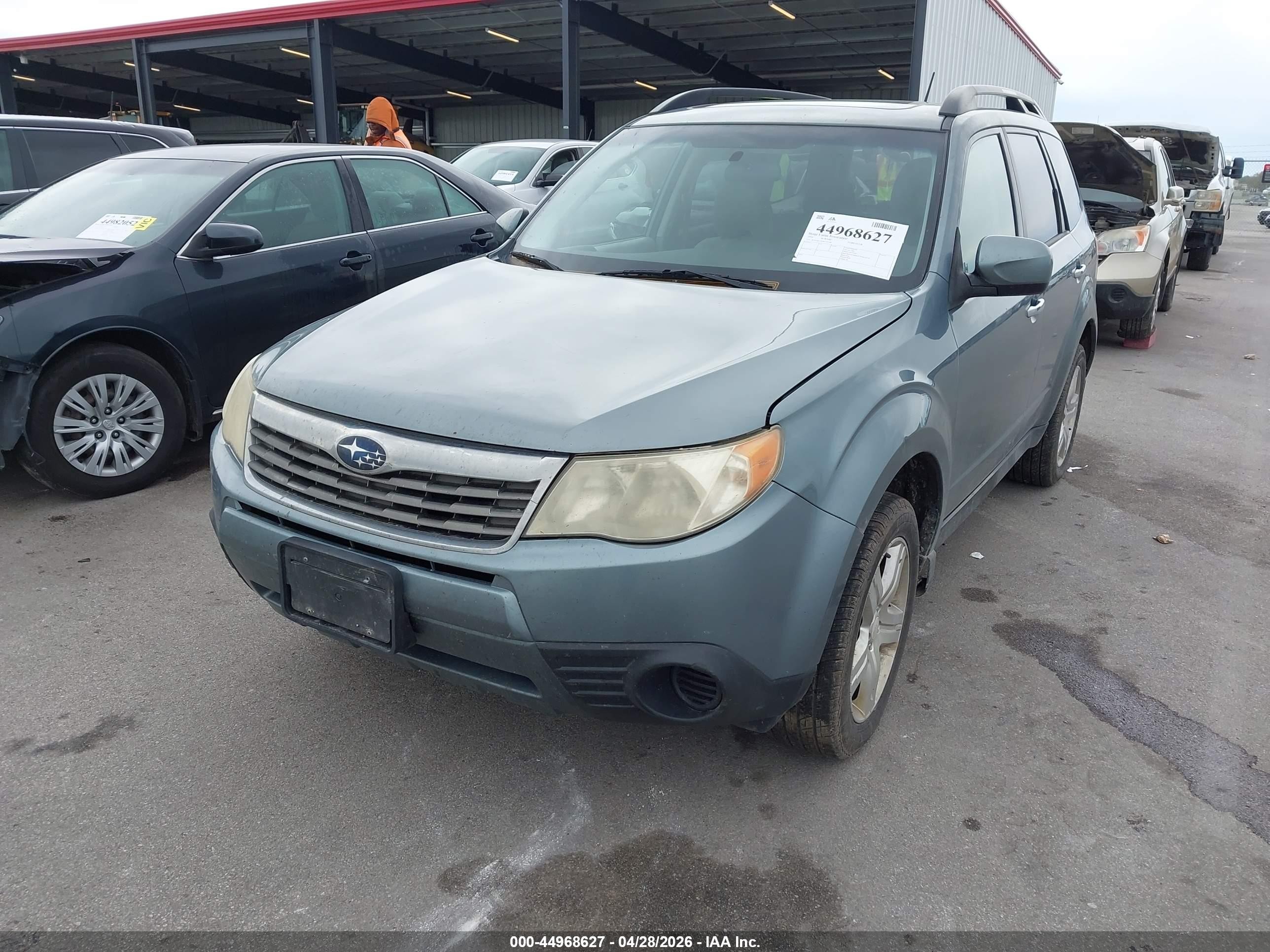 2010 Subaru Forester 2.5x Premium Blue vin: JF2SH6CC6AH749349