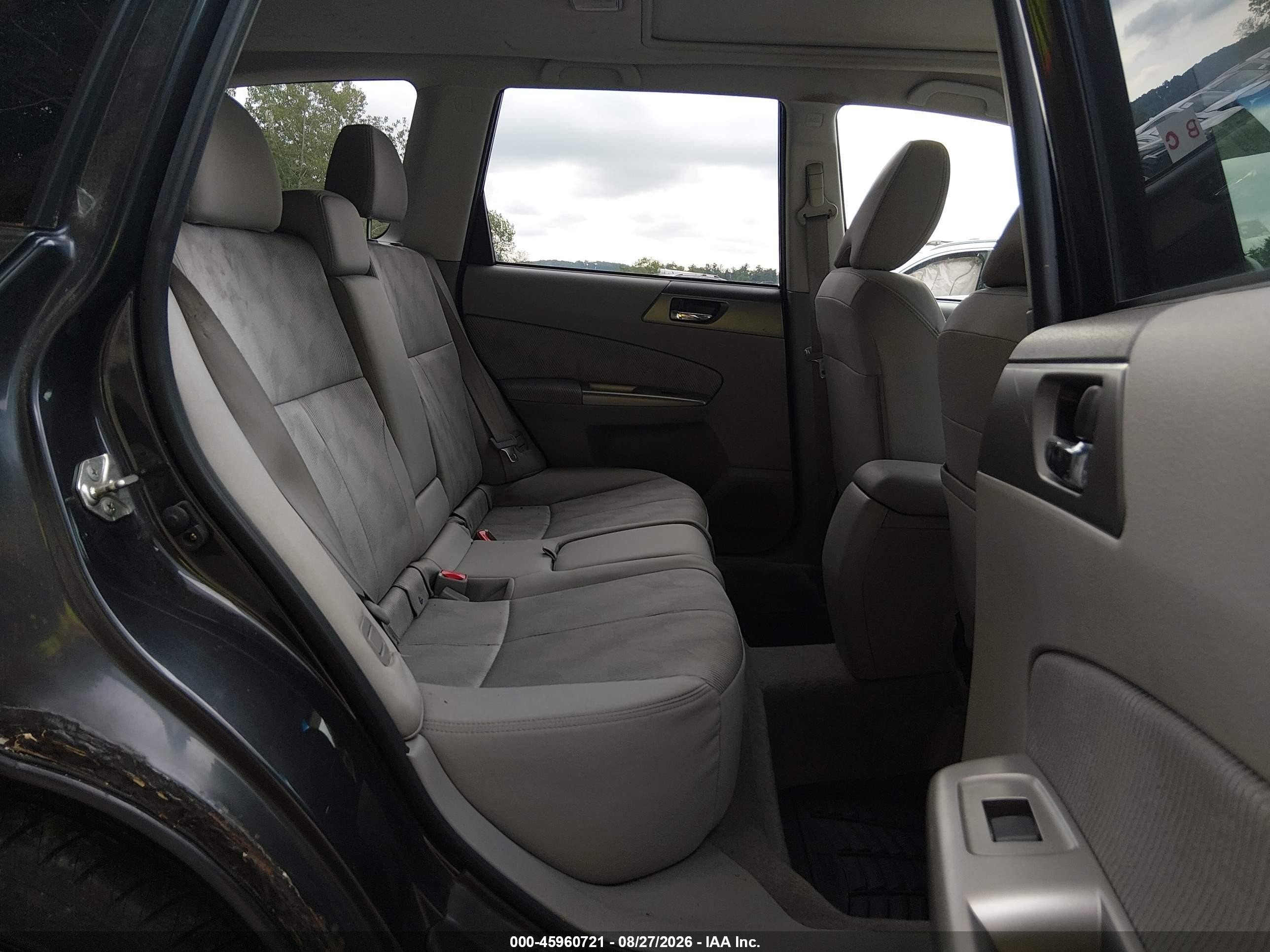 2010 Subaru Forester 2.5x Premium Gray vin: JF2SH6CC6AH760612