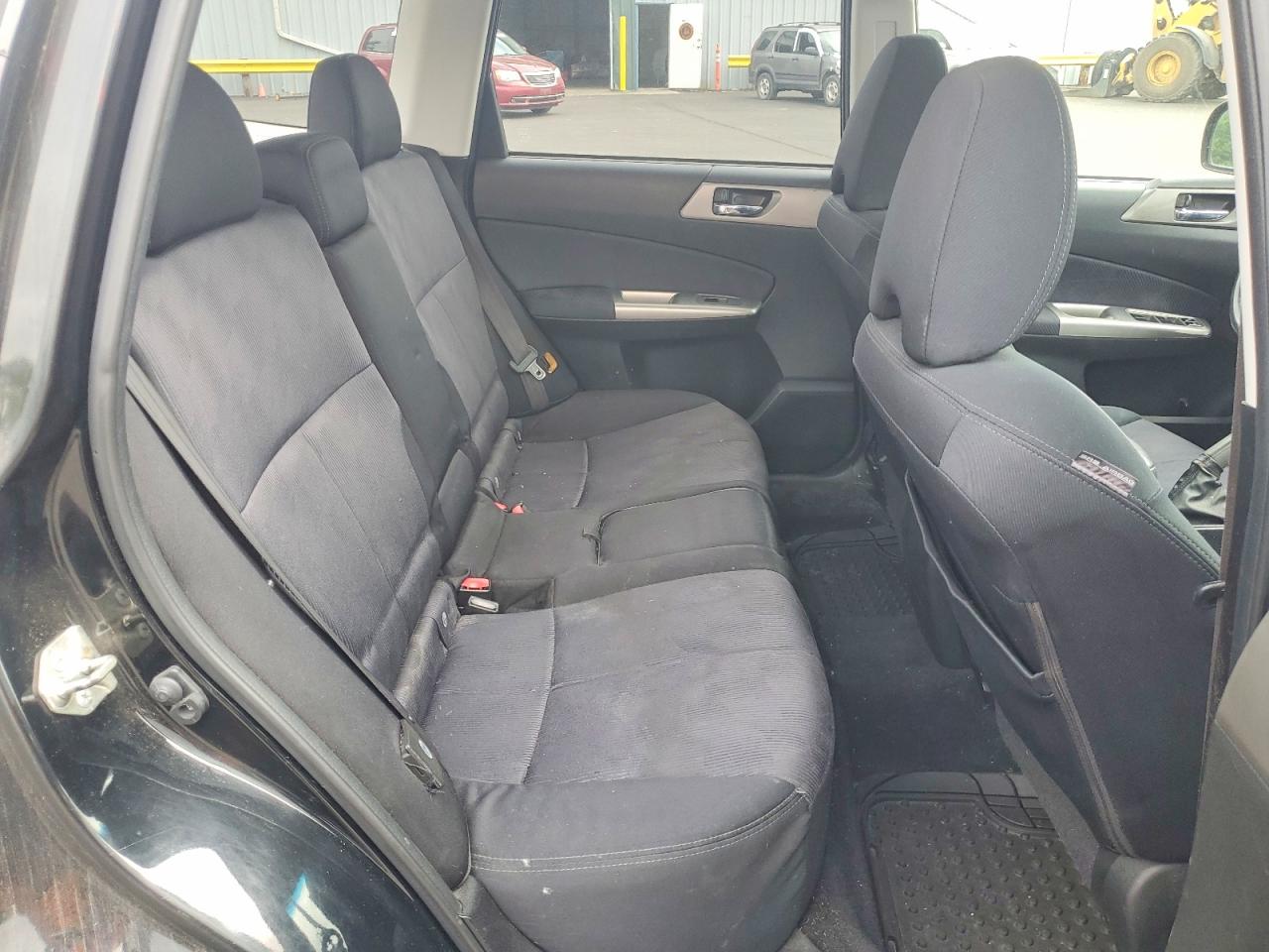 2010 Subaru Forester 2.5x Premium Black vin: JF2SH6CC6AH776633