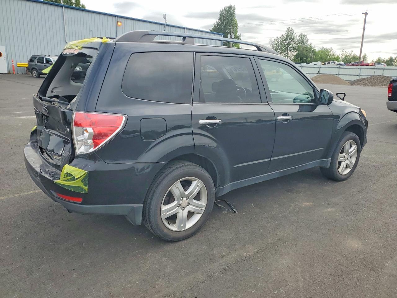 2010 Subaru Forester 2.5x Premium Black vin: JF2SH6CC6AH776633
