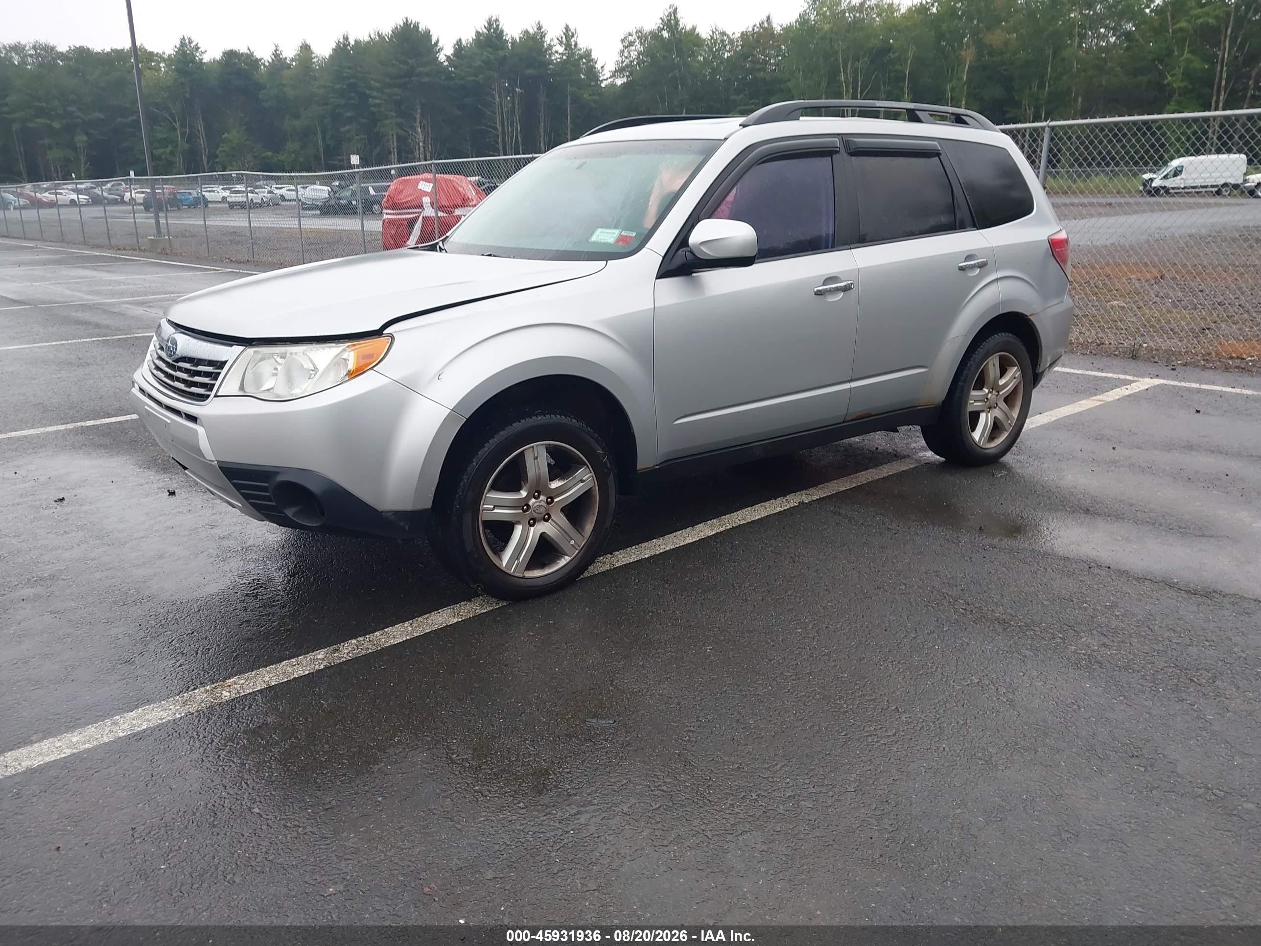 2010 Subaru Forester 2.5x Premium Silver vin: JF2SH6CC6AH783193