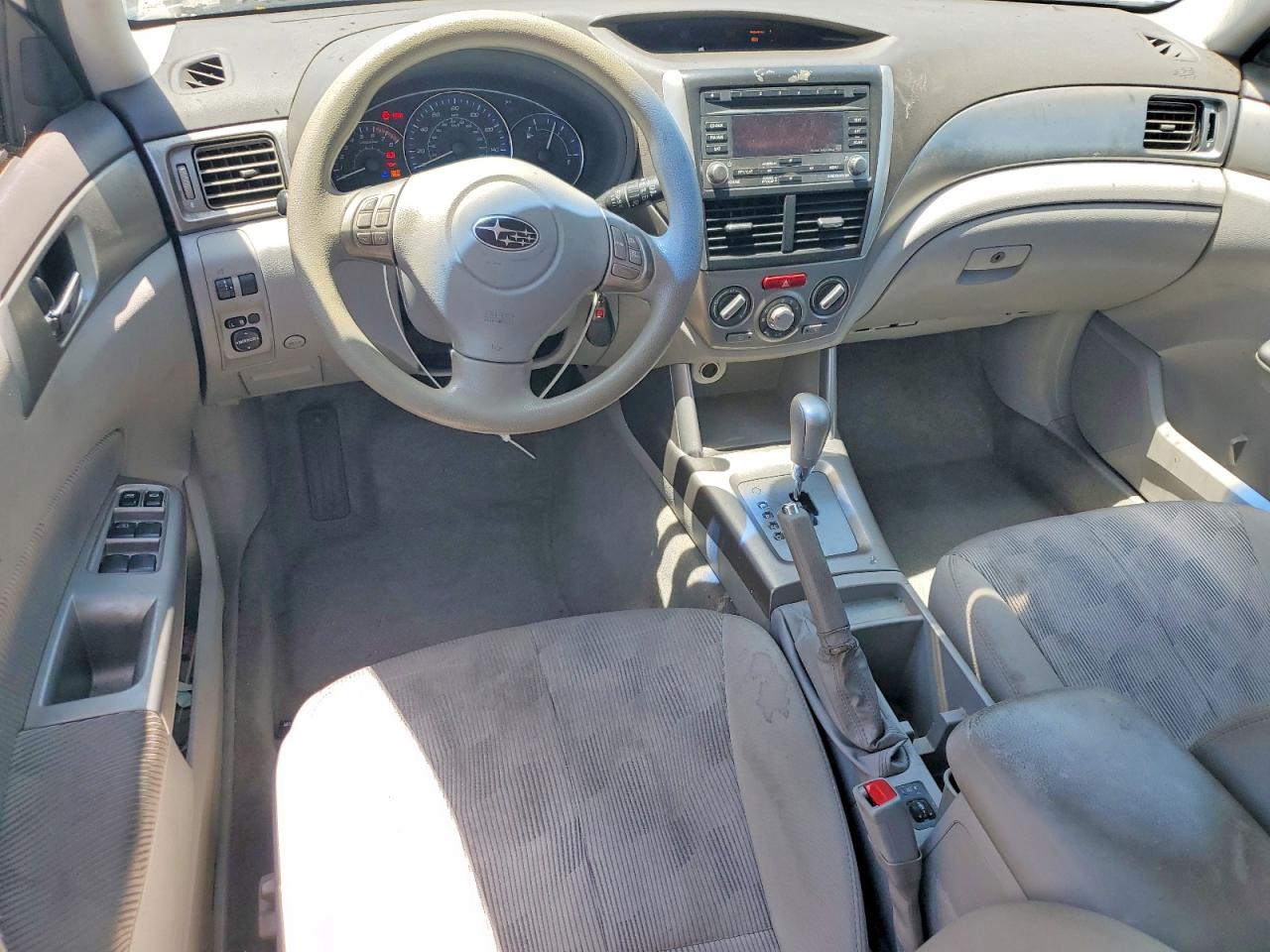 2010 Subaru Forester 2.5x Premium White vin: JF2SH6CC6AH799491