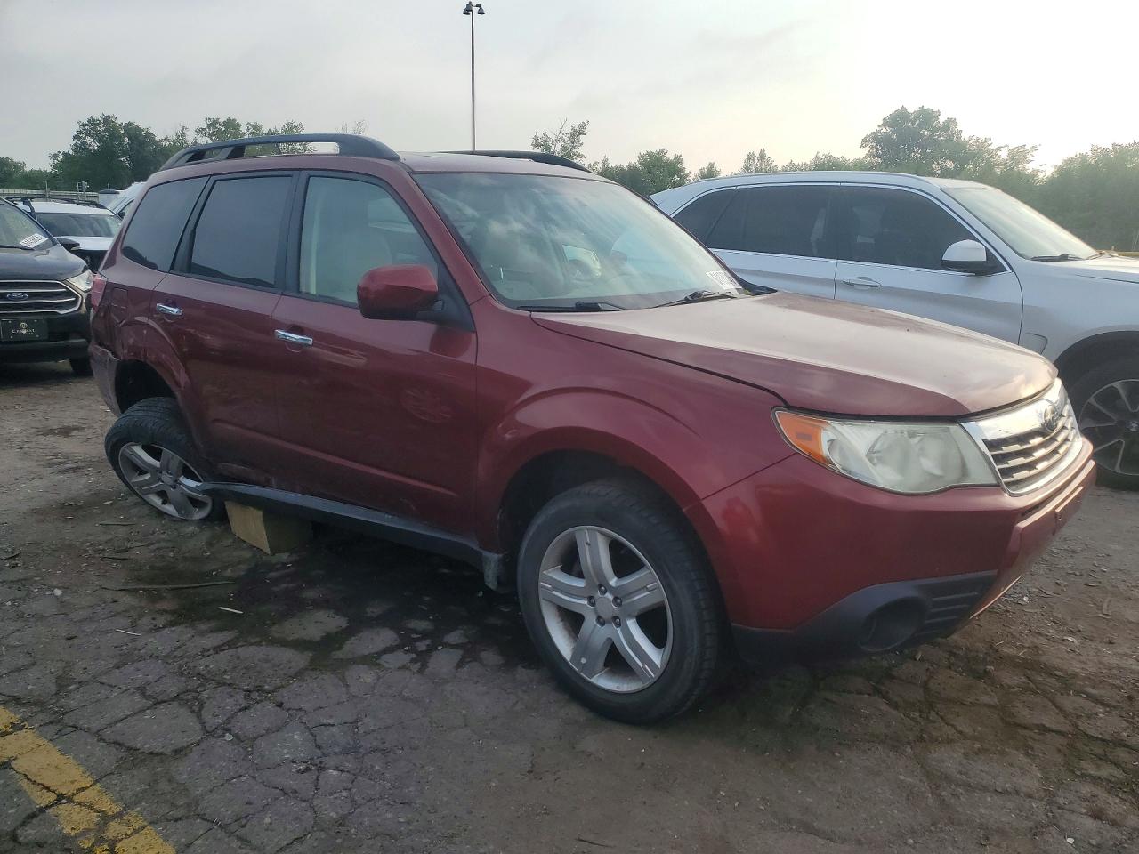 2010 Subaru Forester 2.5x Premium Red vin: JF2SH6CC6AH901873