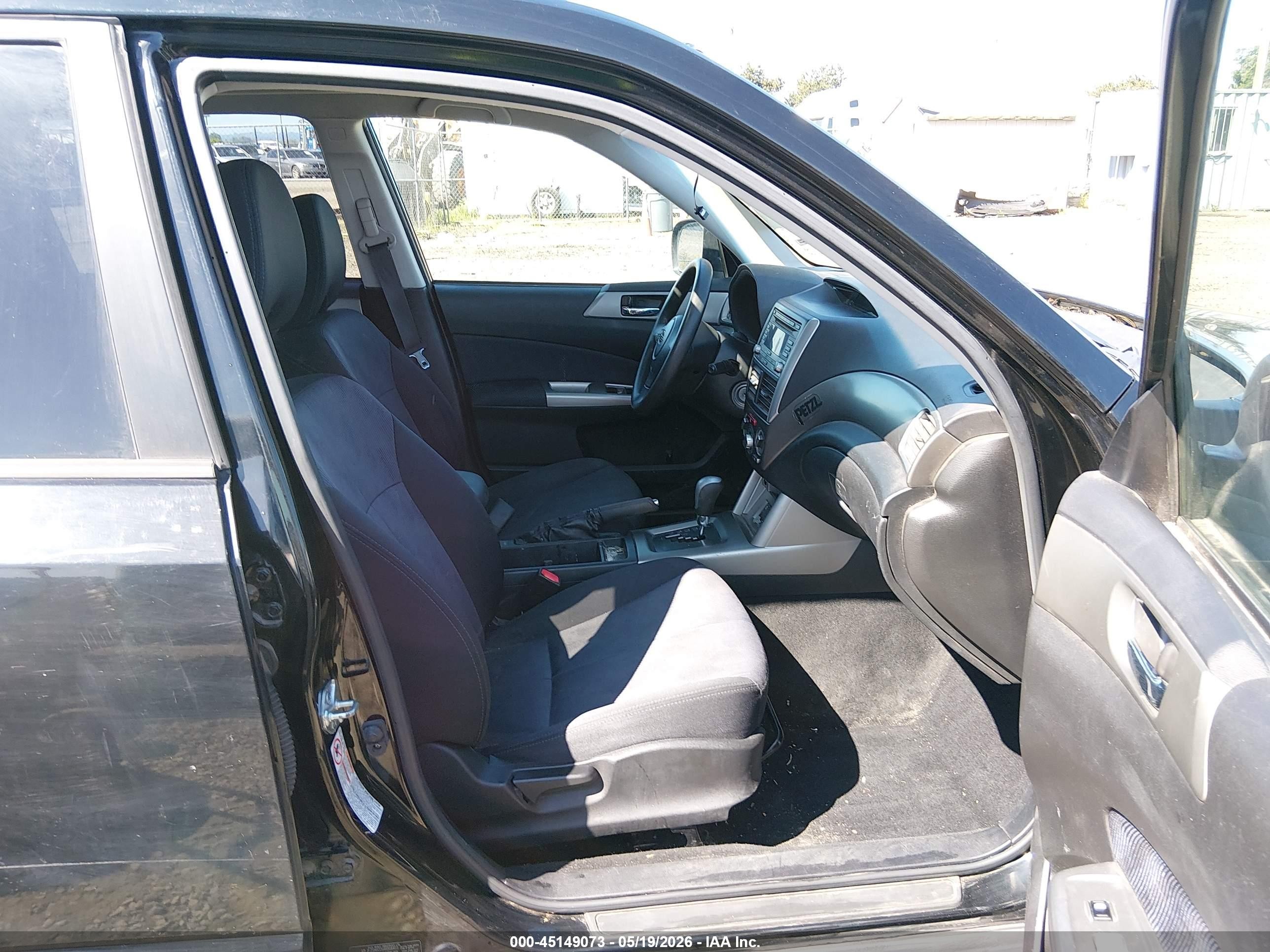 2010 Subaru Forester 2.5x Premium Black vin: JF2SH6CC6AH904403