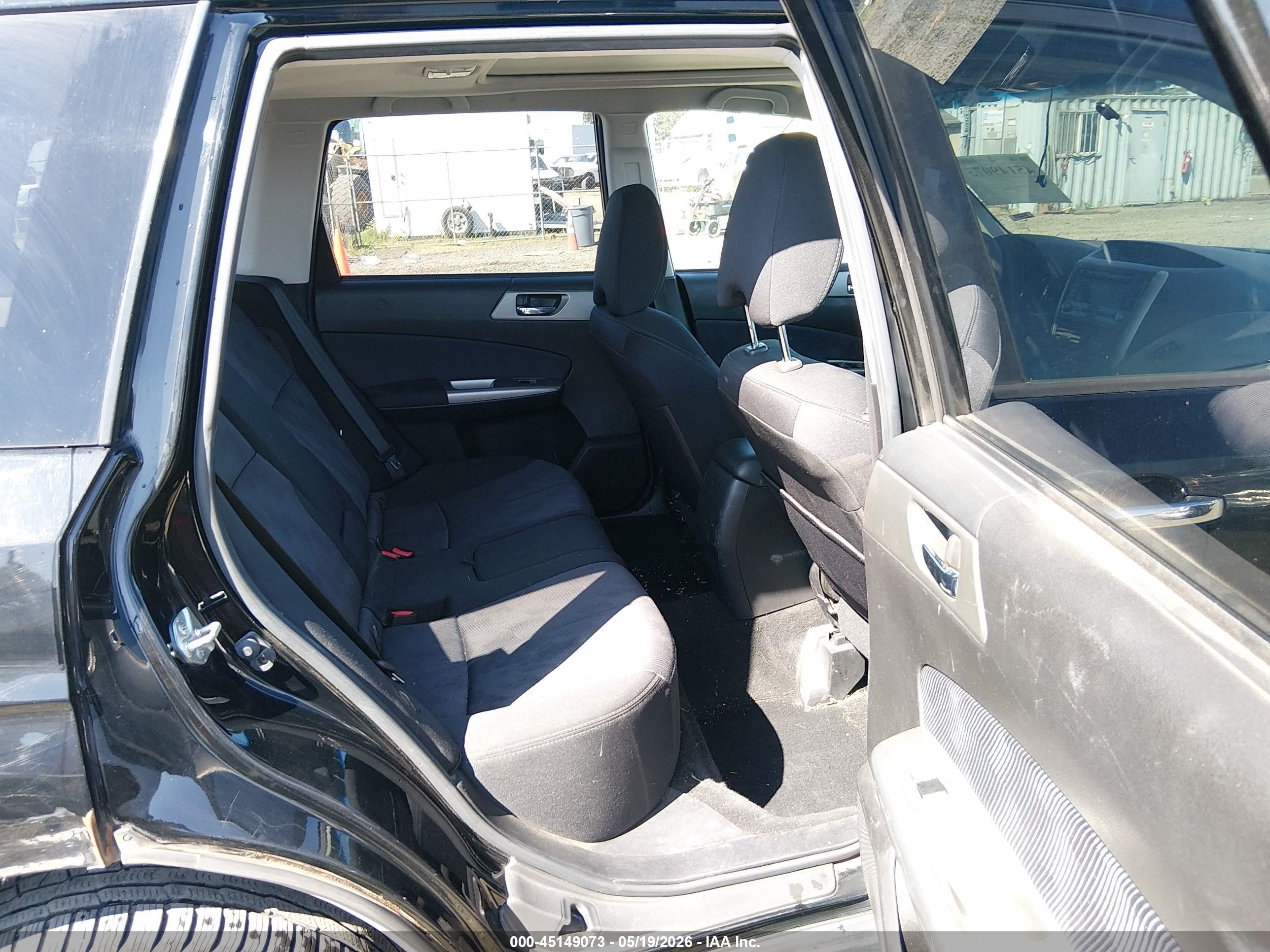 2010 Subaru Forester 2.5x Premium Black vin: JF2SH6CC6AH904403