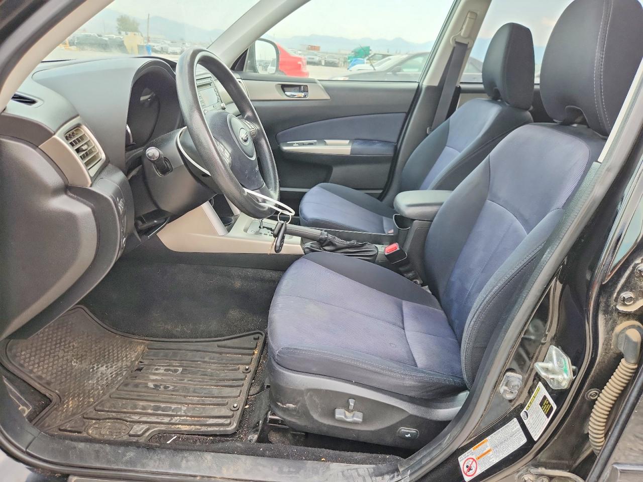 2010 Subaru Forester 2.5x Premium Black vin: JF2SH6CC6AH908323