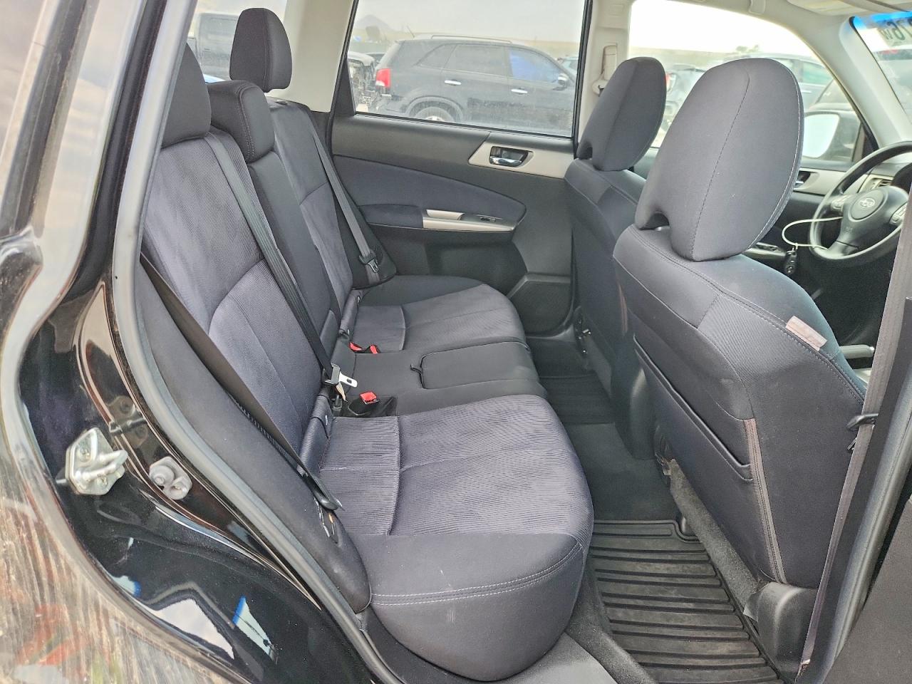 2010 Subaru Forester 2.5x Premium Black vin: JF2SH6CC6AH908323