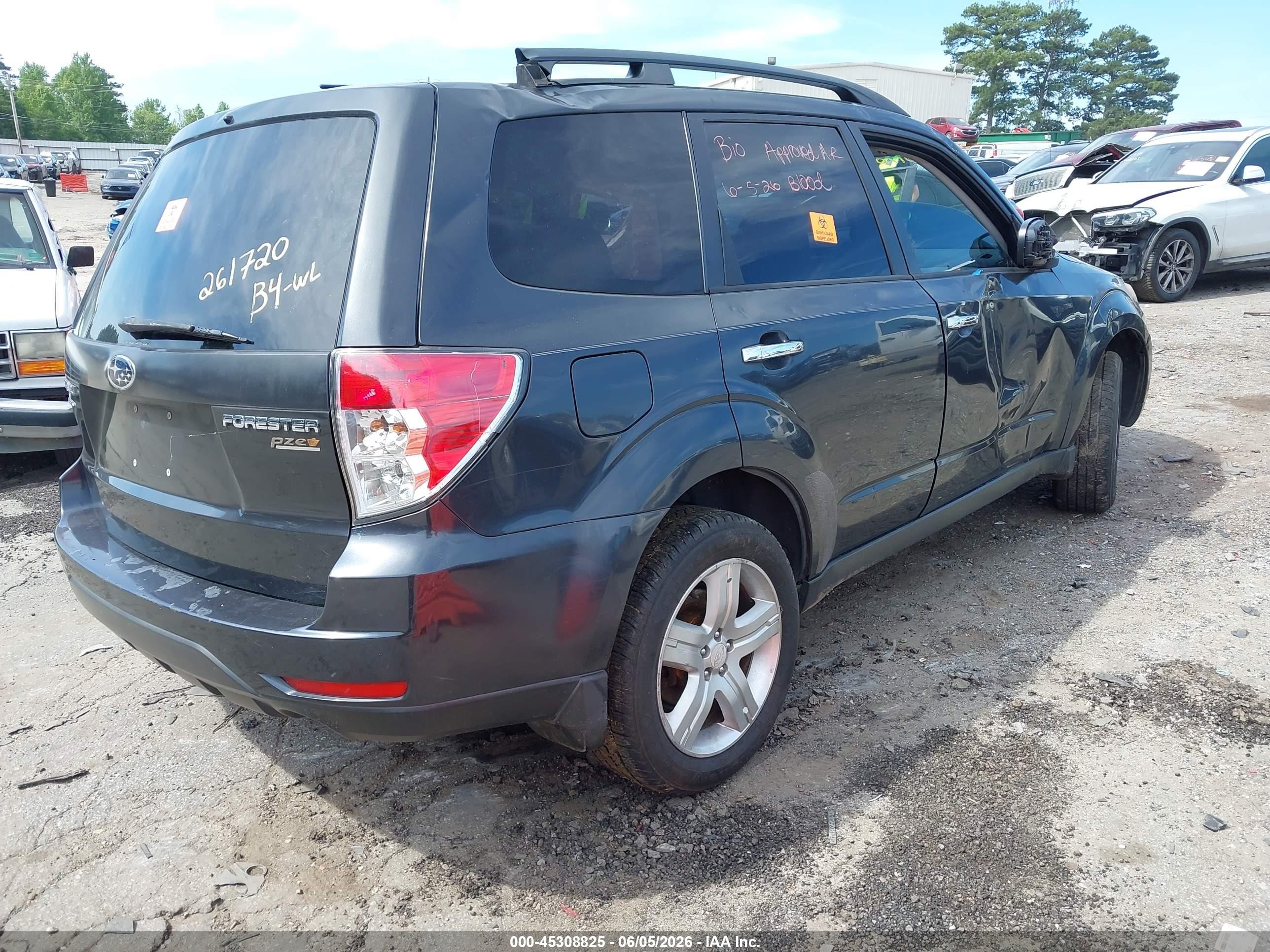 2010 Subaru Forester 2.5x Premium Black vin: JF2SH6CC7AH706980