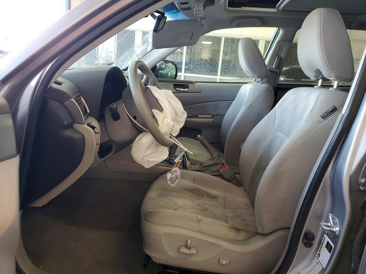 2010 Subaru Forester 2.5x Premium Silver vin: JF2SH6CC7AH709264