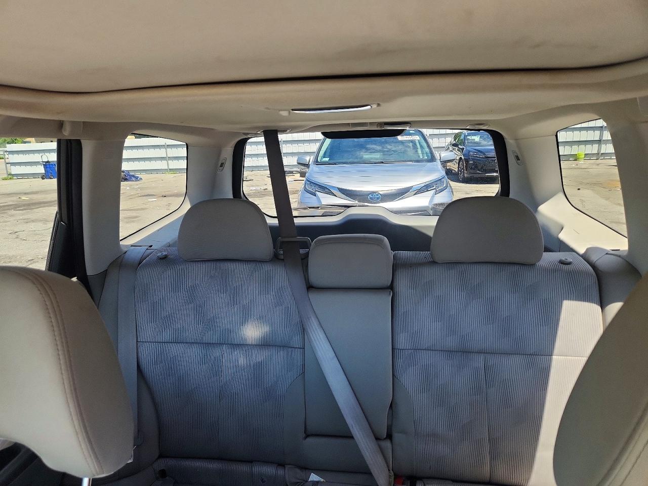2010 Subaru Forester 2.5x Premium Gray vin: JF2SH6CC7AH719616